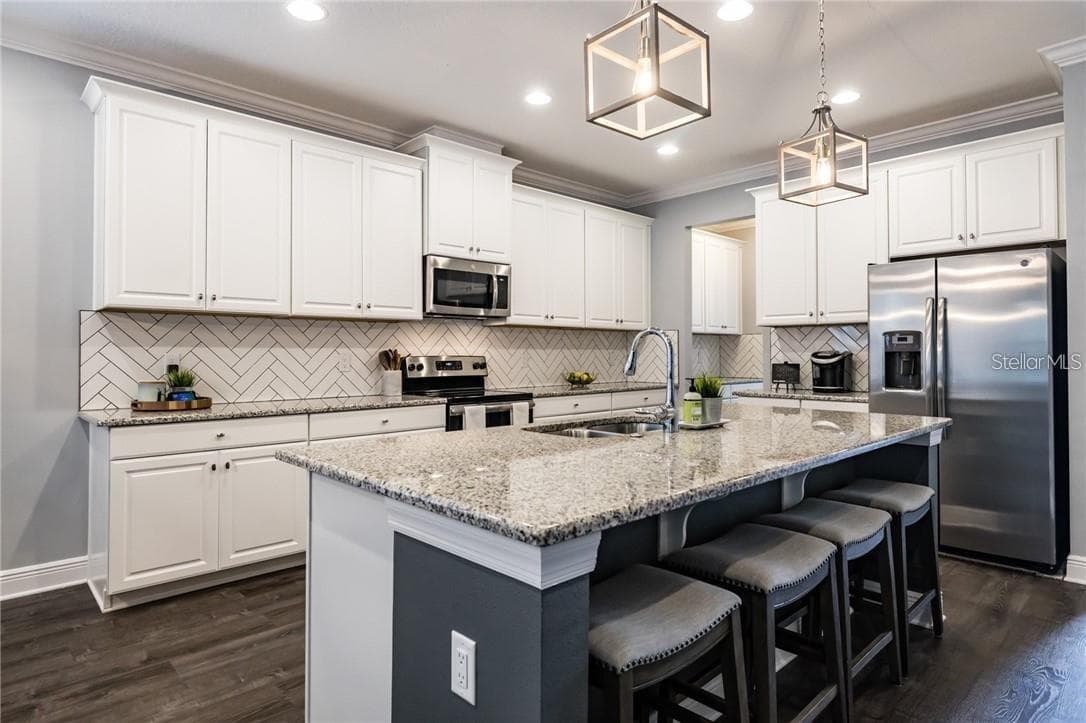 Single Family Residence at 11301 ALACHUA CREEK LN, RIVERVIEW, photo 9 of 42