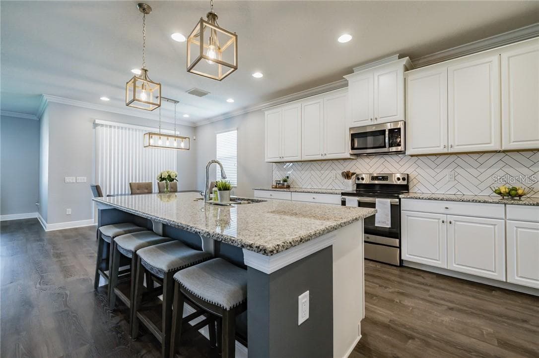 Single Family Residence at 11301 ALACHUA CREEK LN, RIVERVIEW, photo 17 of 42