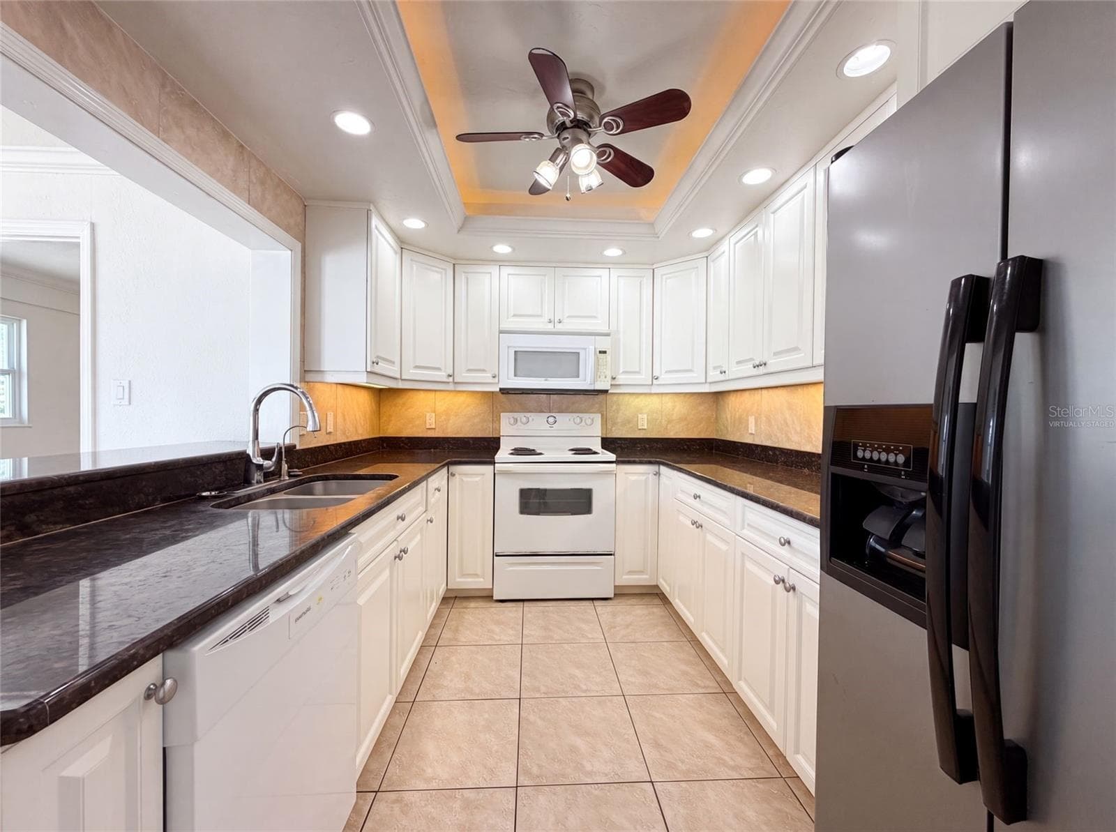 Single Family Residence at 1672 JUPITER RD, VENICE, photo 2 of 29