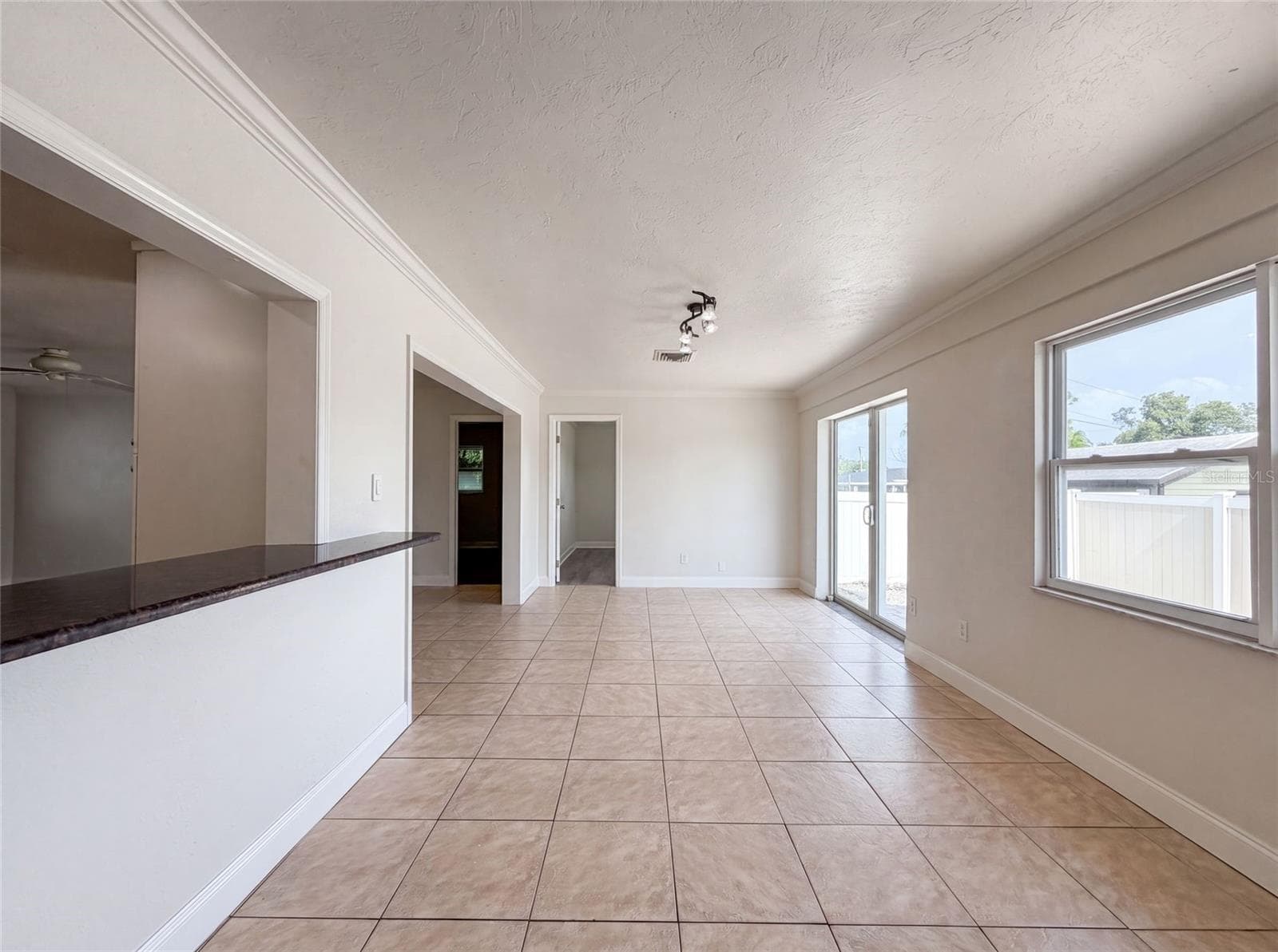 Single Family Residence at 1672 JUPITER RD, VENICE, photo 6 of 29