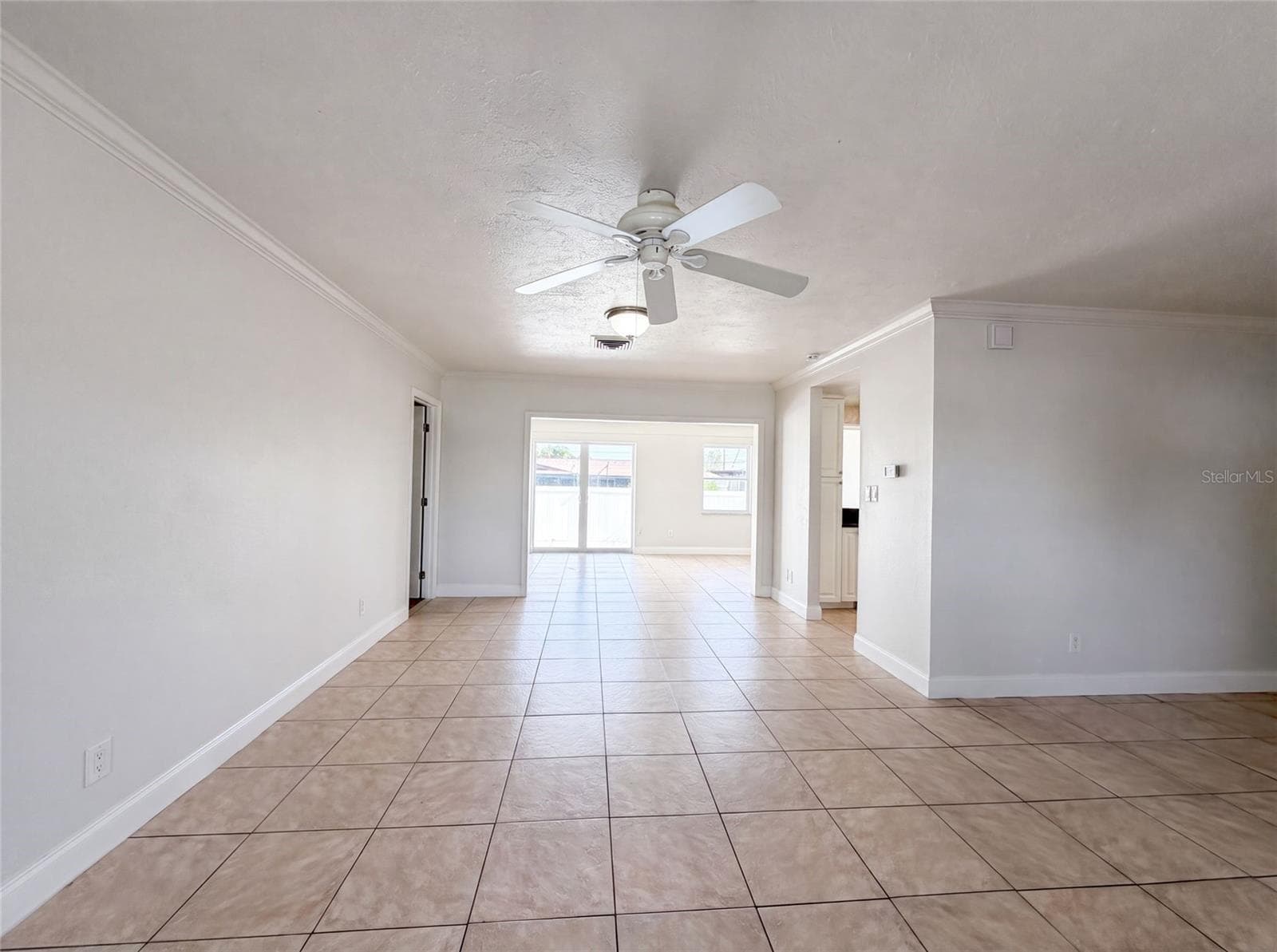 Single Family Residence at 1672 JUPITER RD, VENICE, photo 8 of 29