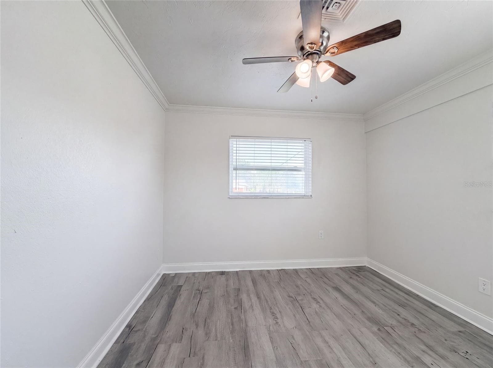 Single Family Residence at 1672 JUPITER RD, VENICE, photo 13 of 29