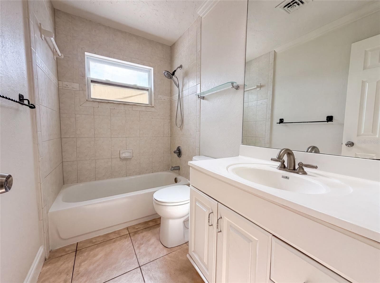 Single Family Residence at 1672 JUPITER RD, VENICE, photo 19 of 29