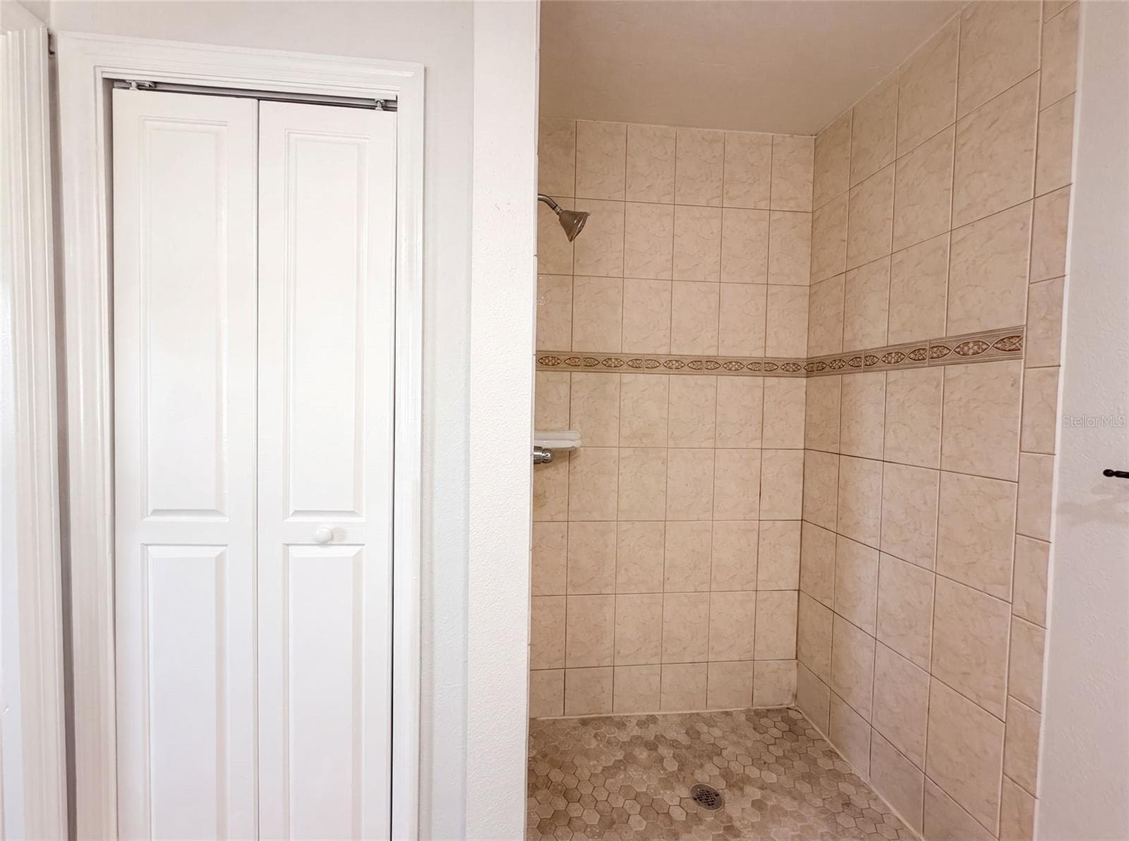Single Family Residence at 1672 JUPITER RD, VENICE, photo 21 of 29
