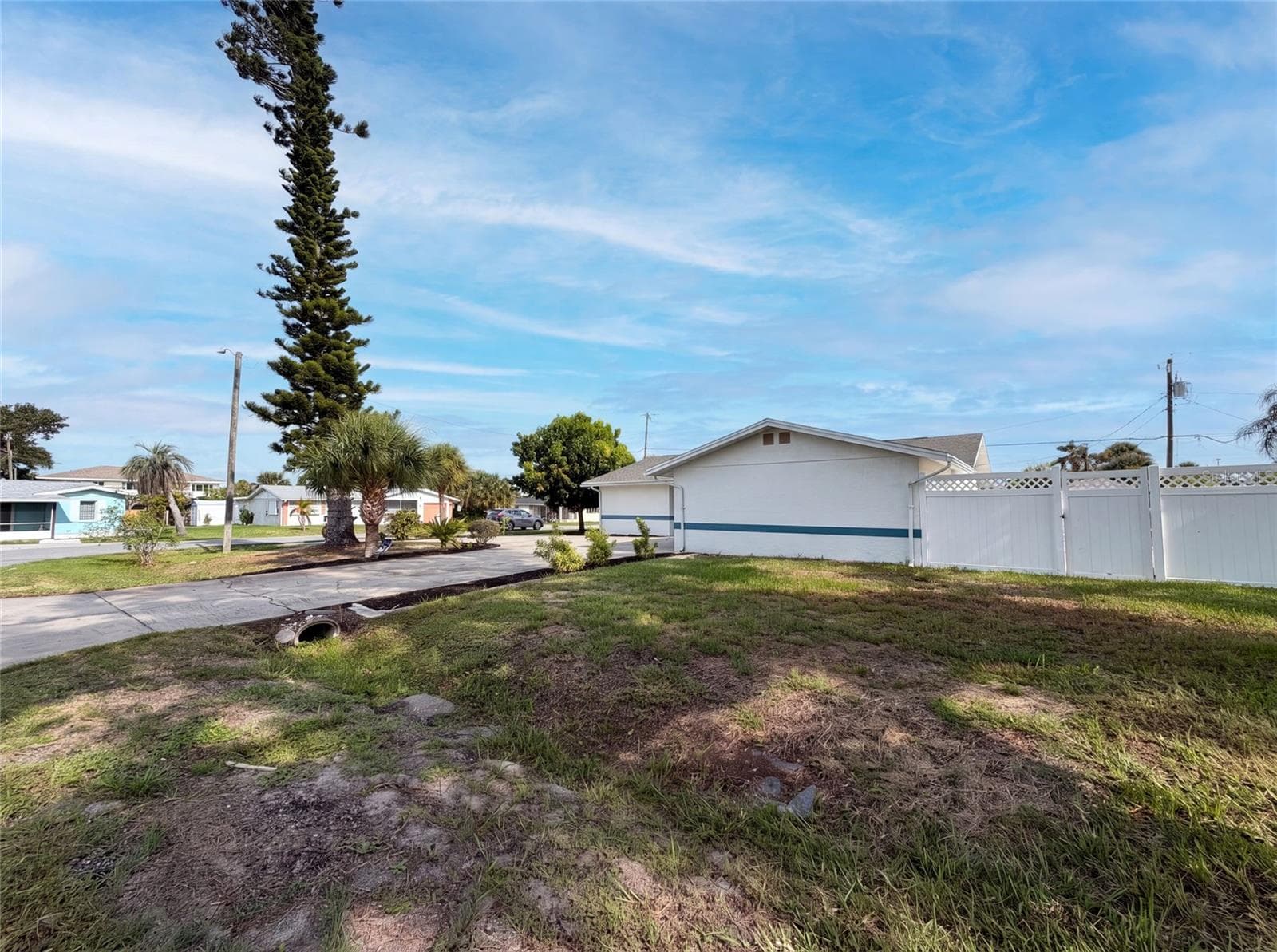 Single Family Residence at 1672 JUPITER RD, VENICE, photo 25 of 29