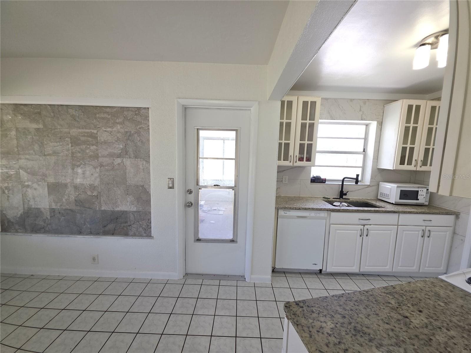 Kitchen Family - 802 CRAWFORD ST, DELTONA