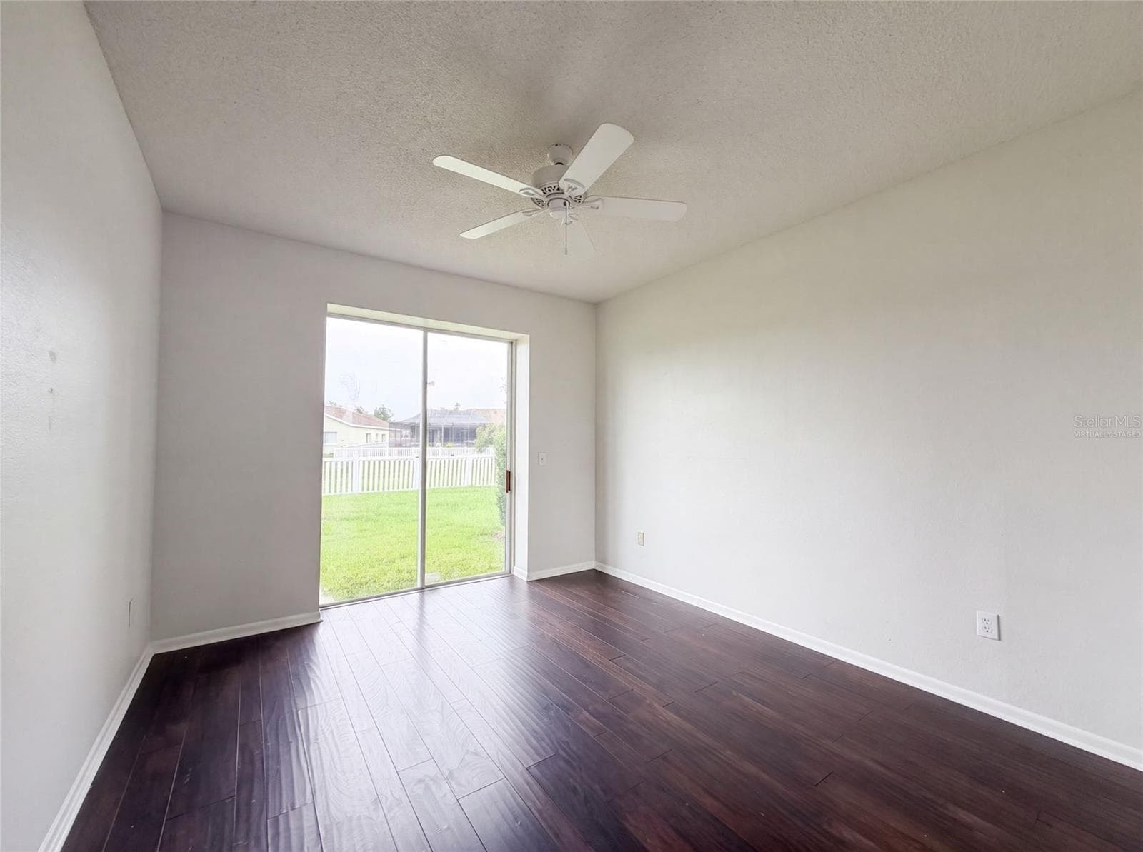 Virtually Staged - 12919 PRESTWICK DR, RIVERVIEW