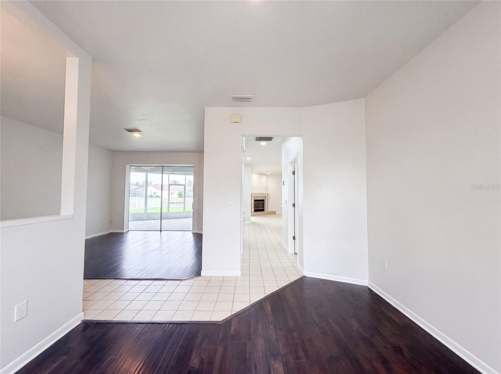 Single Family Residence at 12919 PRESTWICK DR, RIVERVIEW, photo 9 of 27