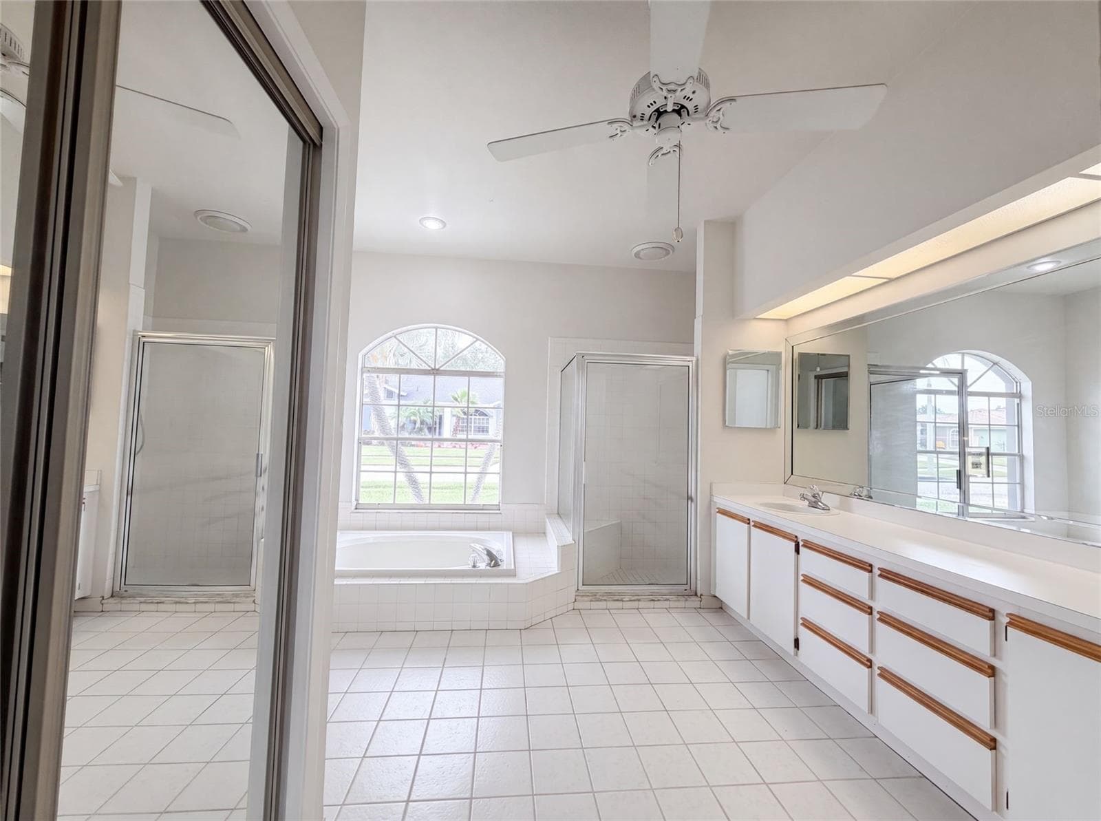 Single Family Residence at 12919 PRESTWICK DR, RIVERVIEW, photo 18 of 27