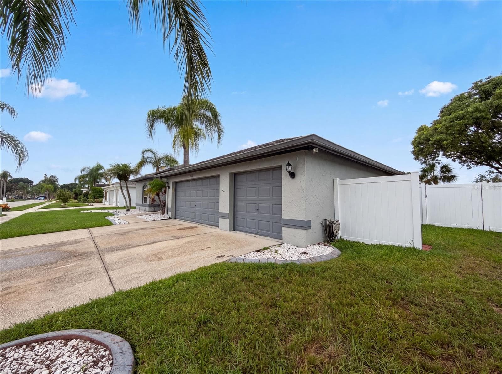 Single Family Residence at 12919 PRESTWICK DR, RIVERVIEW, photo 22 of 27