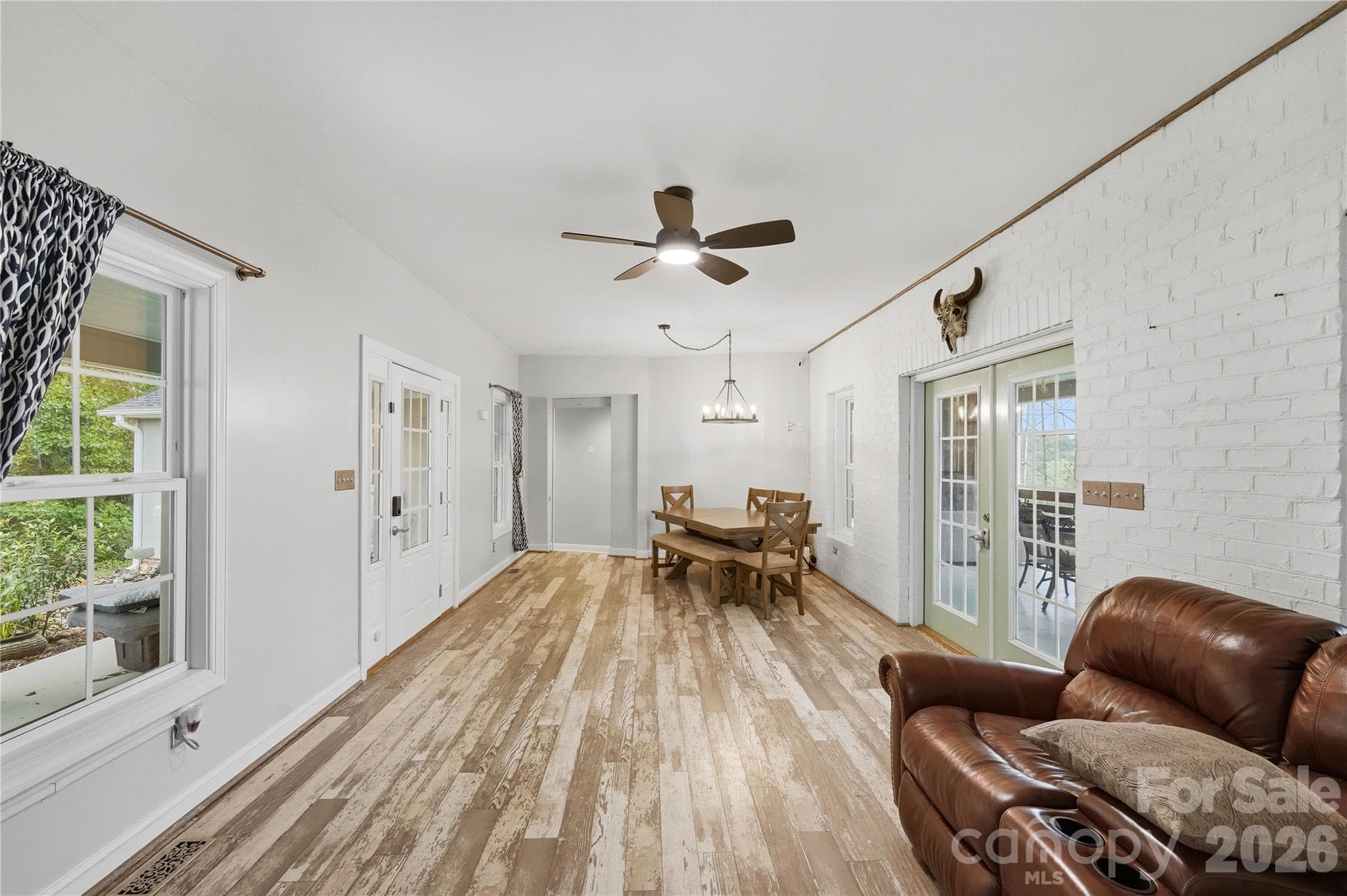 Single Family Residence at 4750 Lazy Lane, Denver, photo 7 of 38