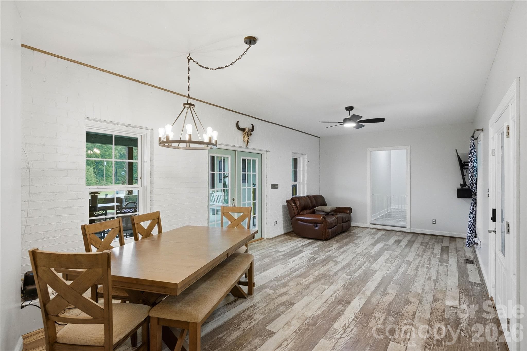 Single Family Residence at 4750 Lazy Lane, Denver, photo 8 of 38