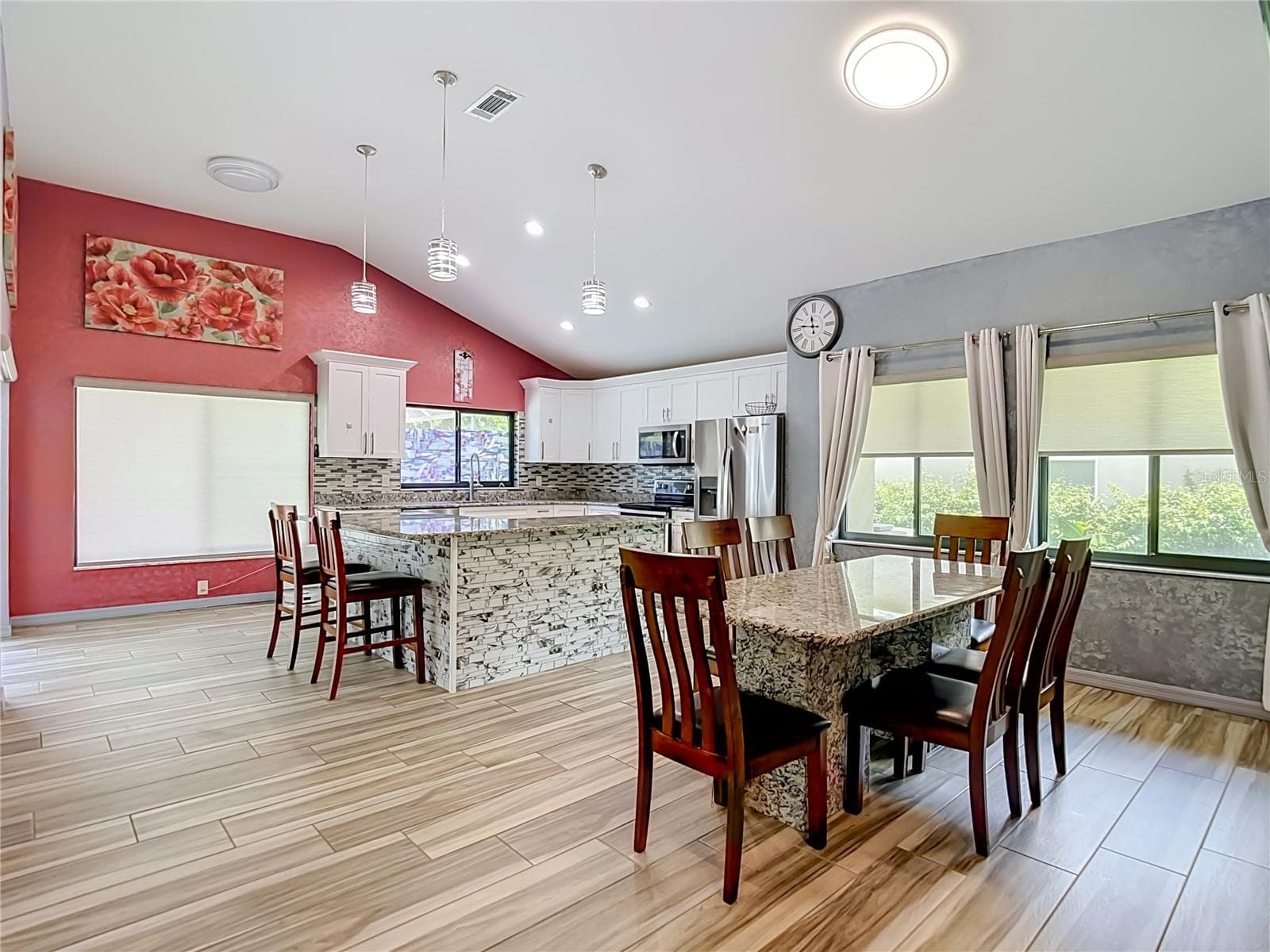 Single Family Residence at 16040 PENWOOD DR, TAMPA, photo 12 of 80