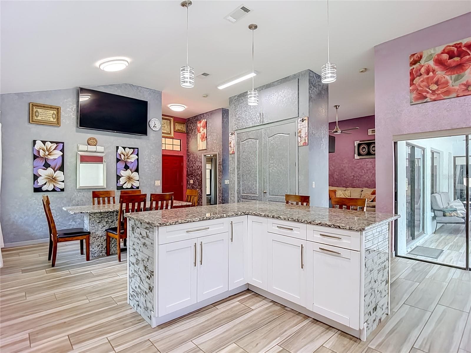 Single Family Residence at 16040 PENWOOD DR, TAMPA, photo 20 of 80