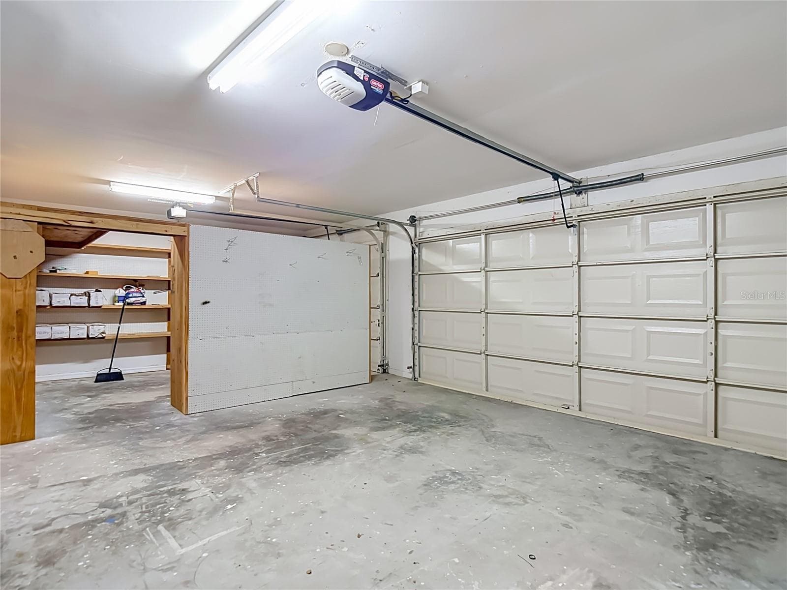 Single Family Residence at 16040 PENWOOD DR, TAMPA, photo 69 of 80