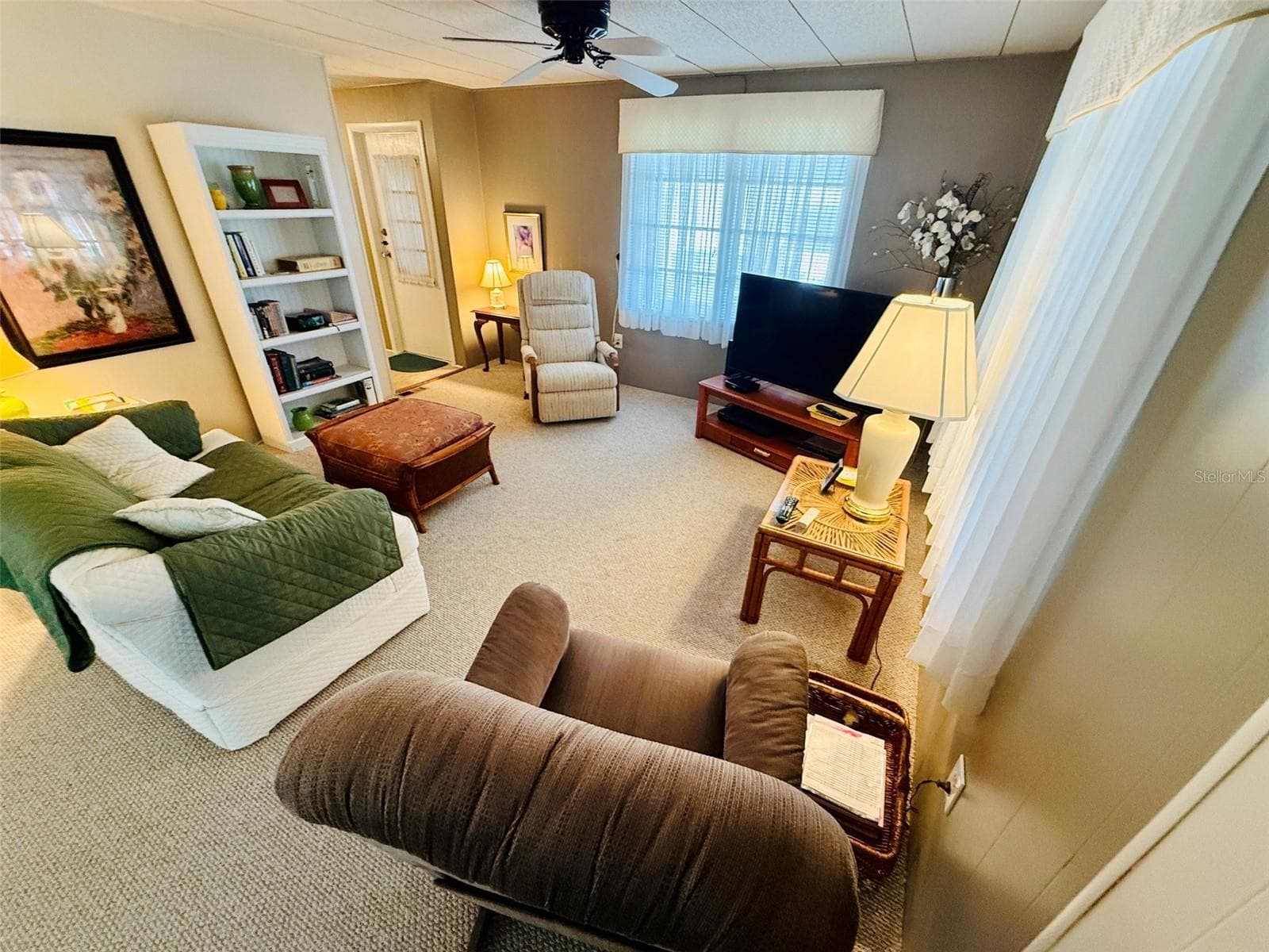 Mobile Home at 47 KONO CIR, LEESBURG, photo 8 of 28