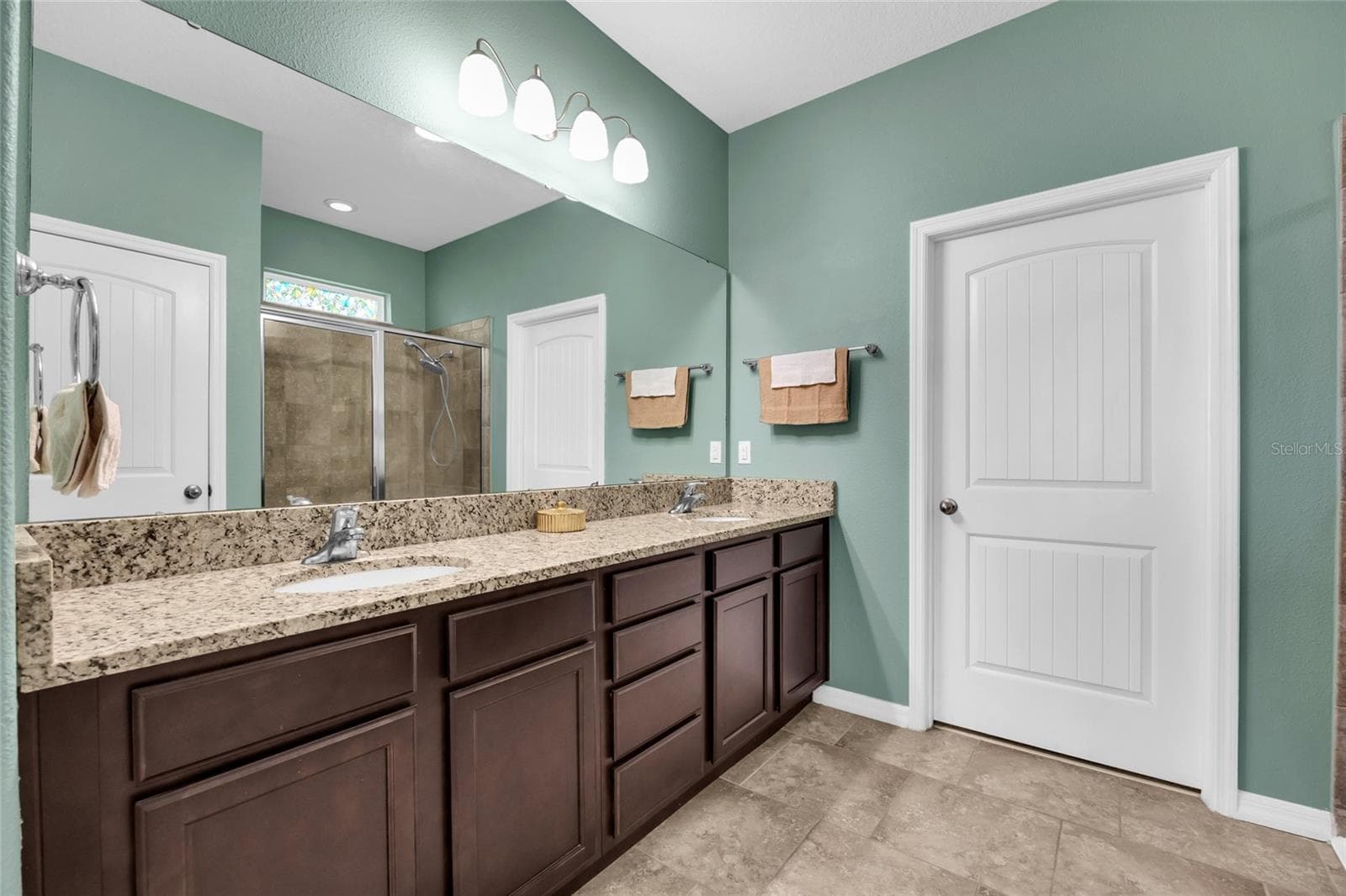 PRIMARY BATHROOM - 144 WATERSIDE CIR, WINTER HAVEN