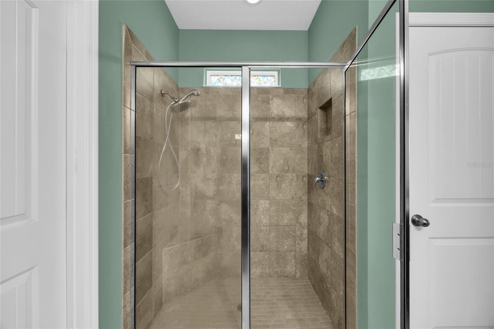 PRIMARY BATHROOM - 144 WATERSIDE CIR, WINTER HAVEN