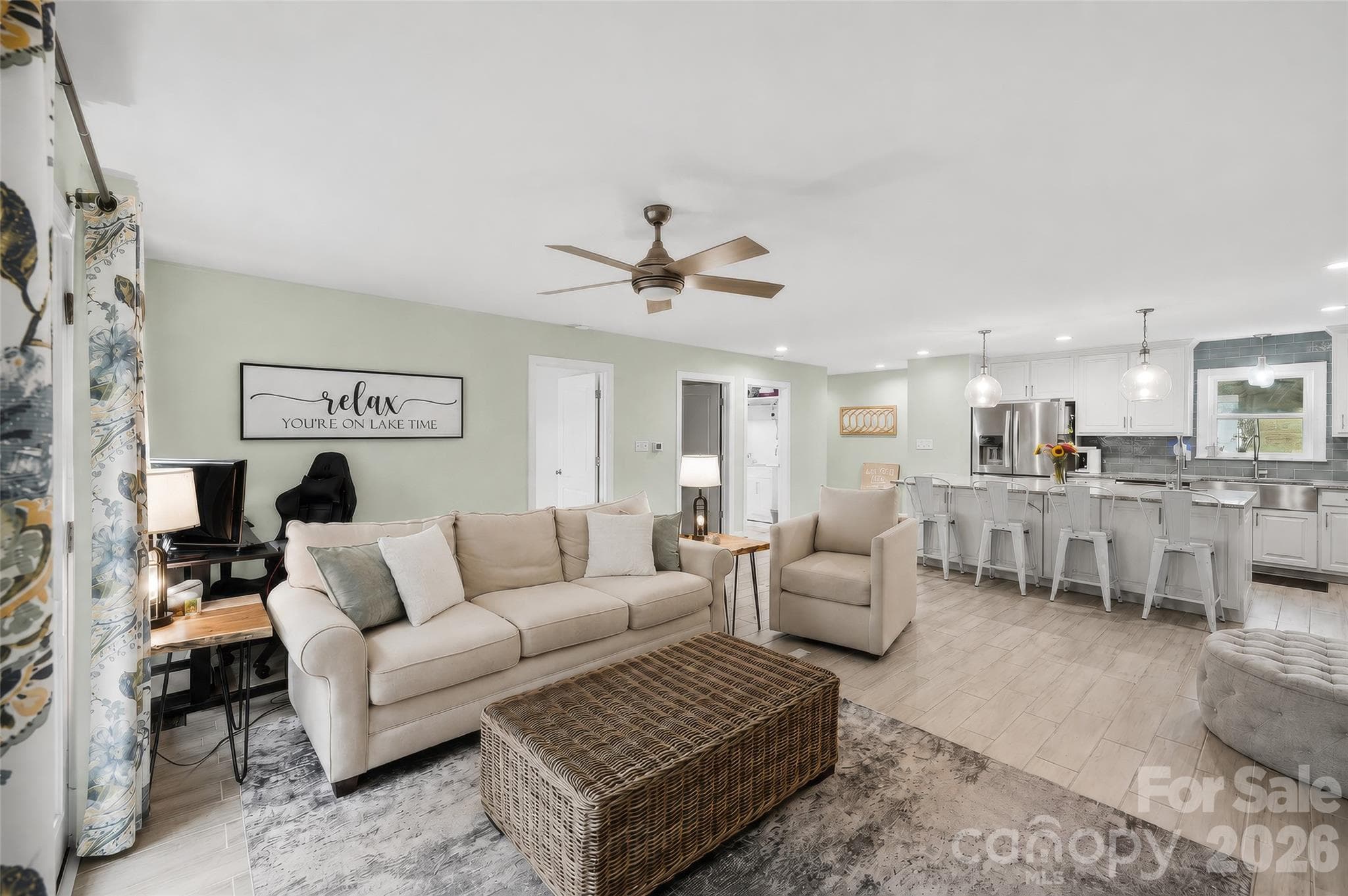 Single Family Residence at 4750 Lazy Lane, Denver, photo 10 of 38