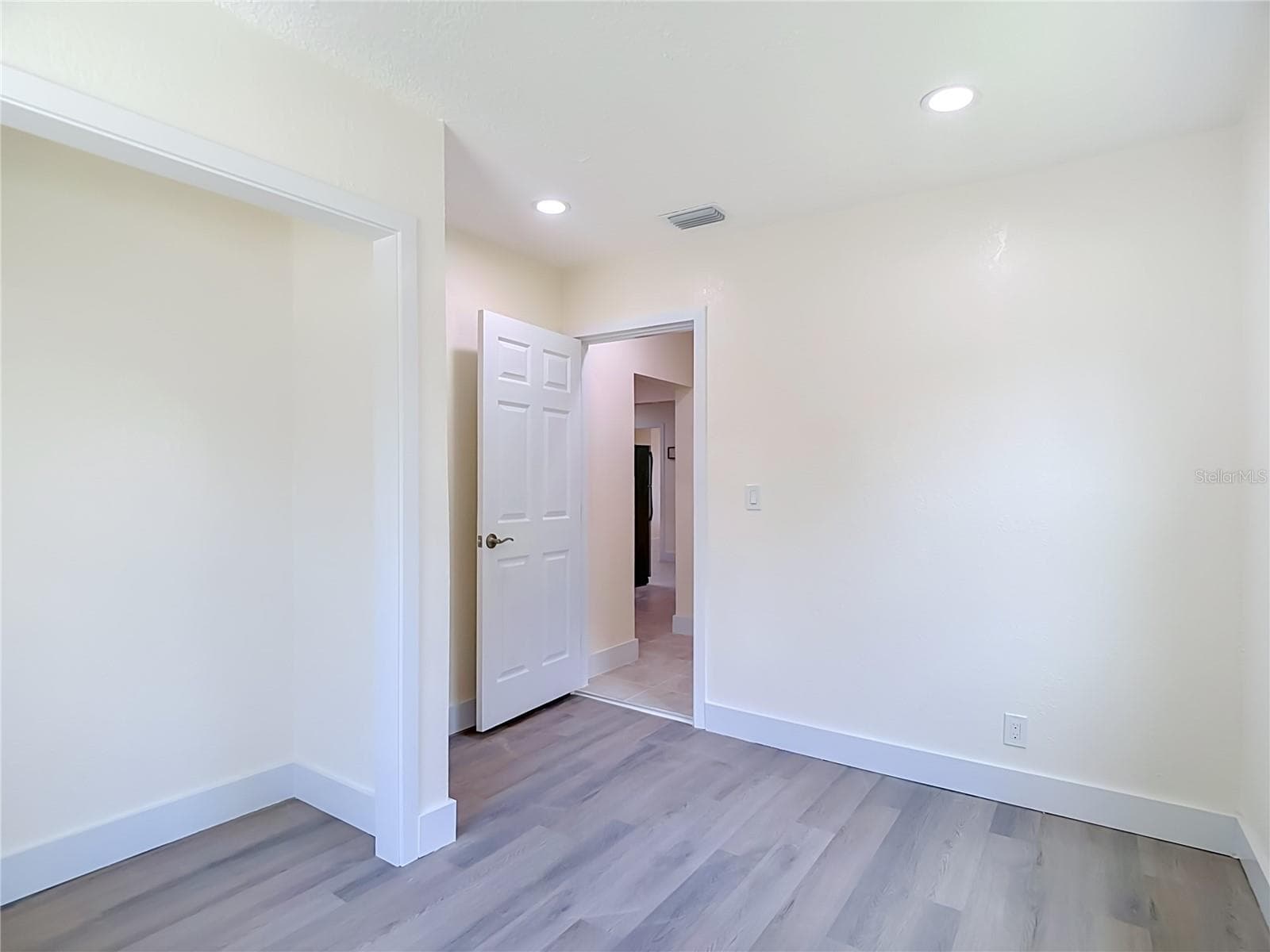 Single Family Residence at 8010 N 13TH ST, TAMPA, photo 25 of 39