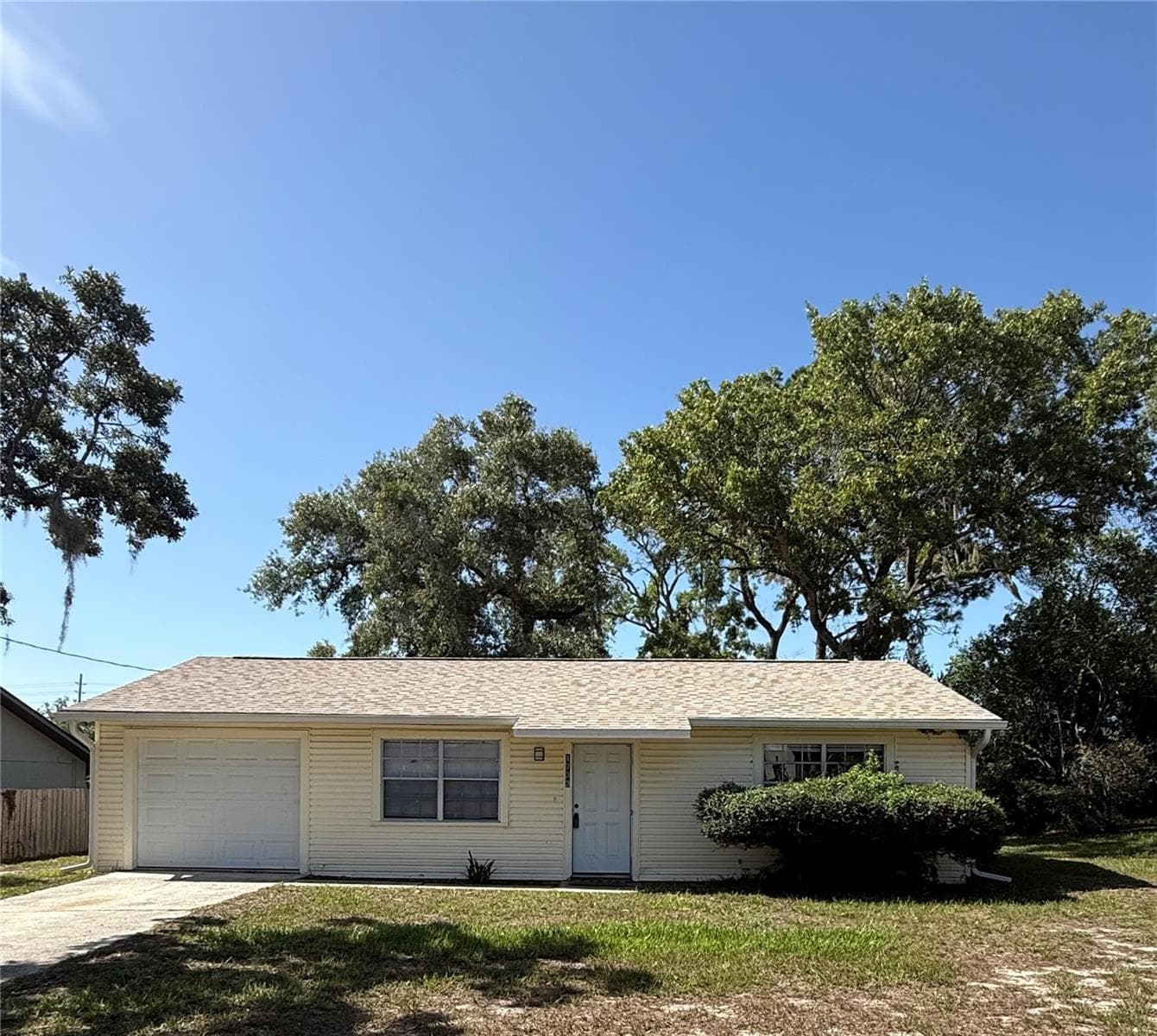1733 LARKIN RD