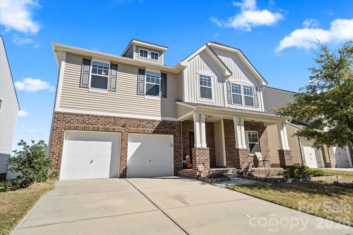 Single Family Residence at 294 Bellingrath Boulevard, Rock Hill, photo 6 of 34