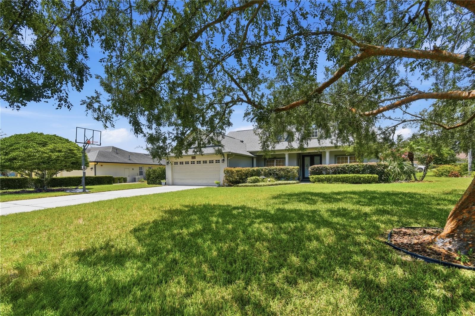 Single Family Residence at 23354 OAK PRAIRIE CIR, SORRENTO, photo 2 of 44