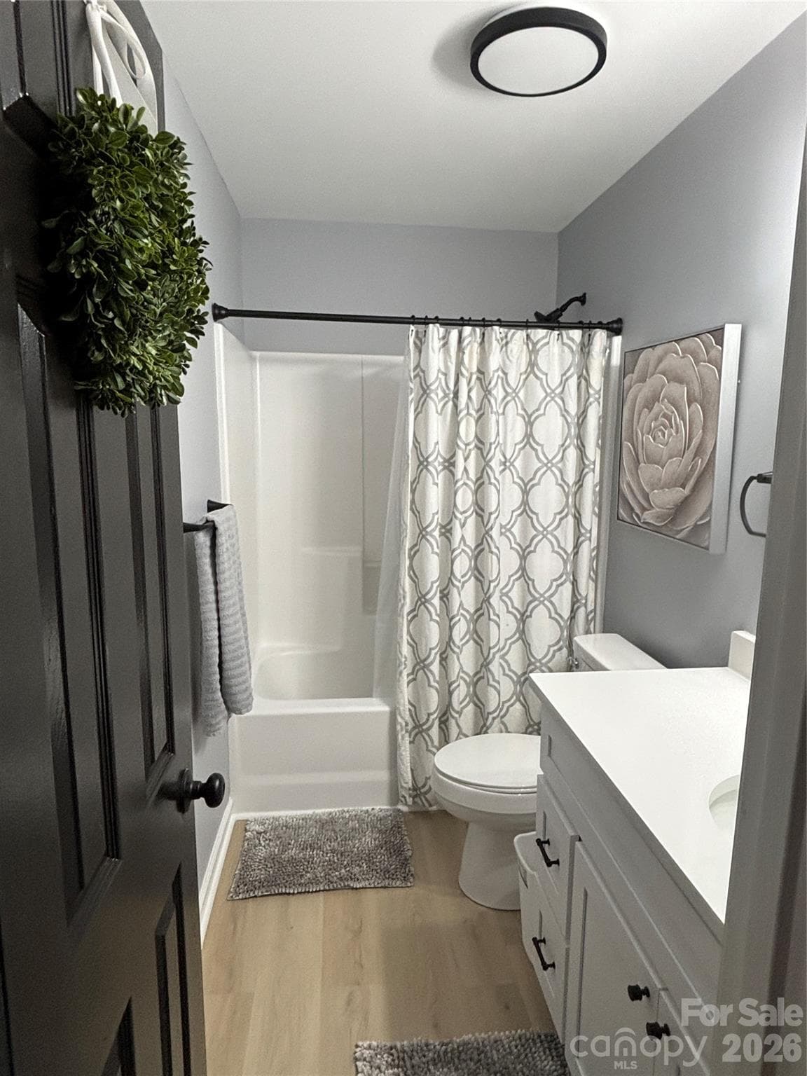 Main floor Full Bathroom - 4804 College Road S, Wilmington
