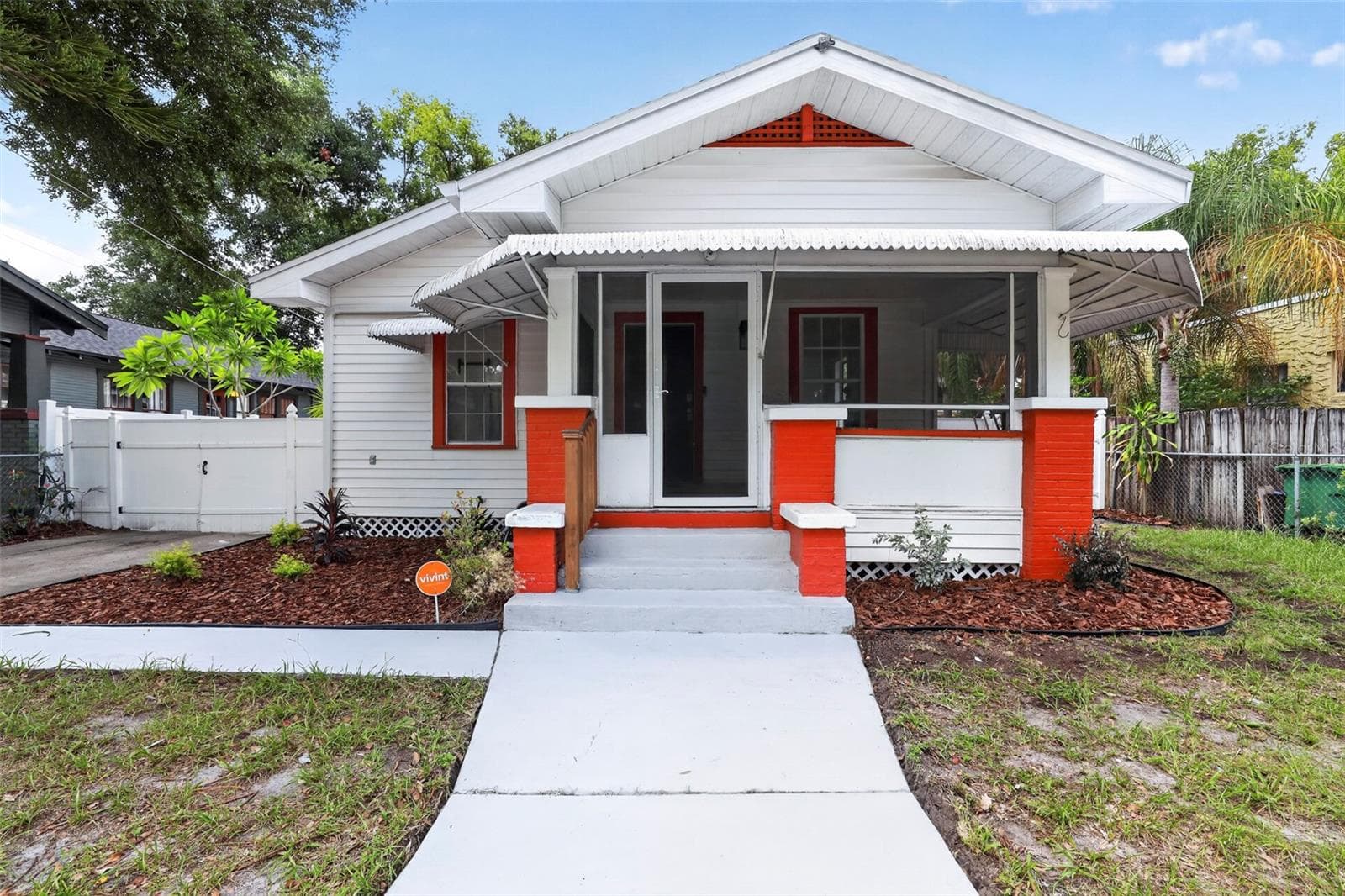 813 E NEW ORLEANS AVE