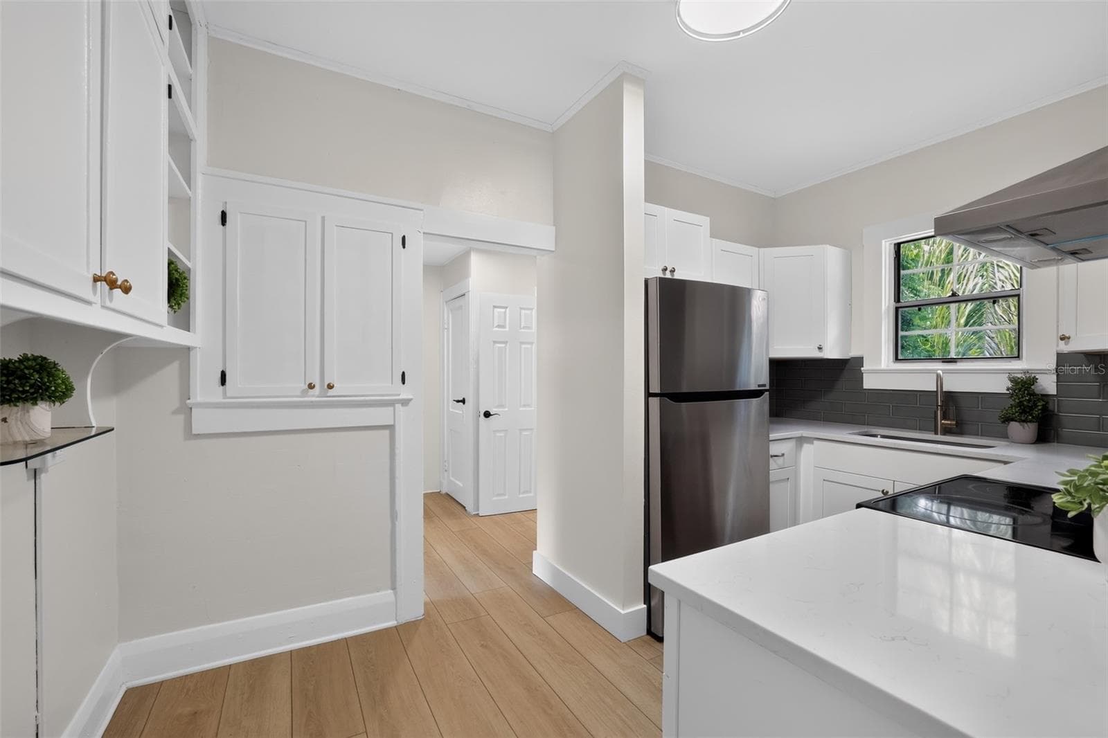 Bright and open kitchen view in this charming 1922 bungalow - 813 E NEW ORLEANS AVE, TAMPA
