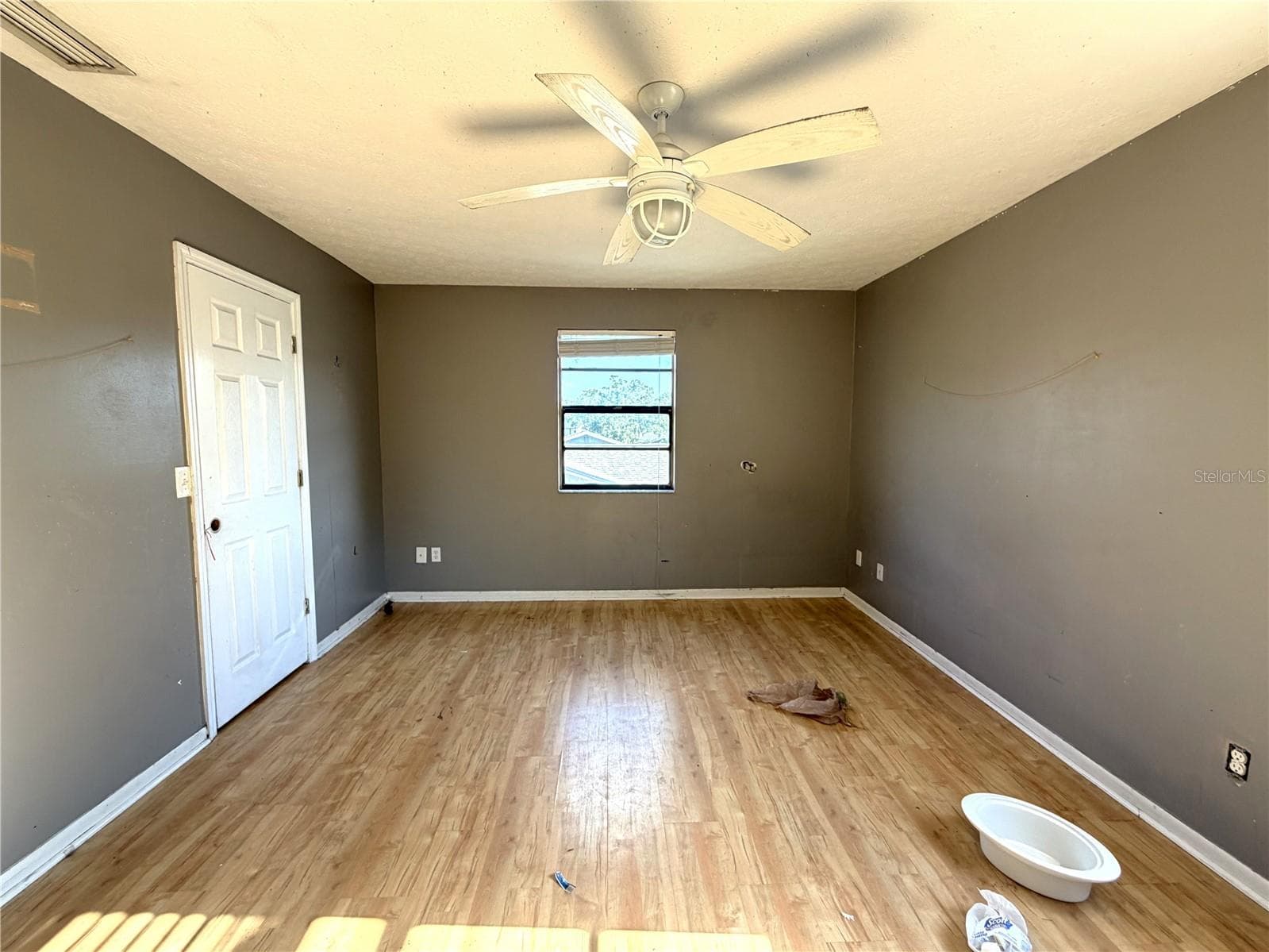 Single Family Residence at 14705 PENGUIN PL, TAMPA, photo 9 of 16