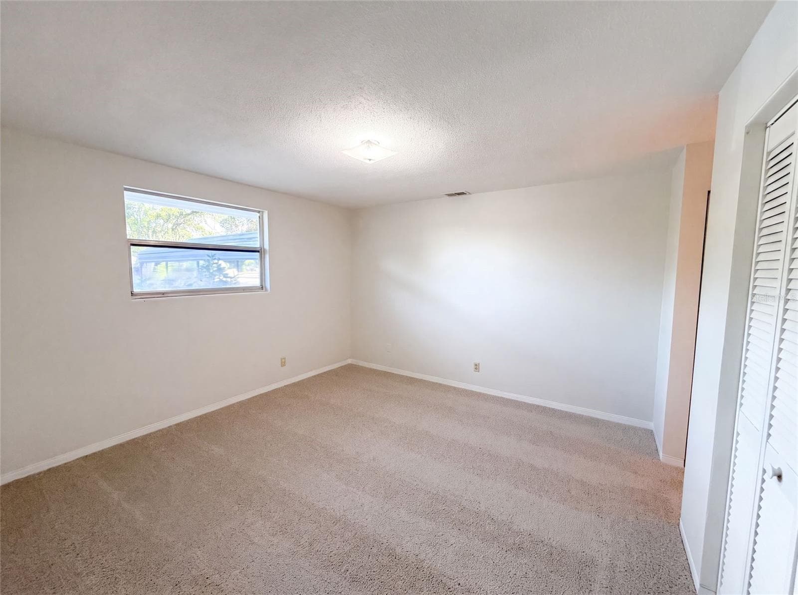 Single Family Residence at 1436 ALABAMA AVE, HOLLY HILL, photo 13 of 23