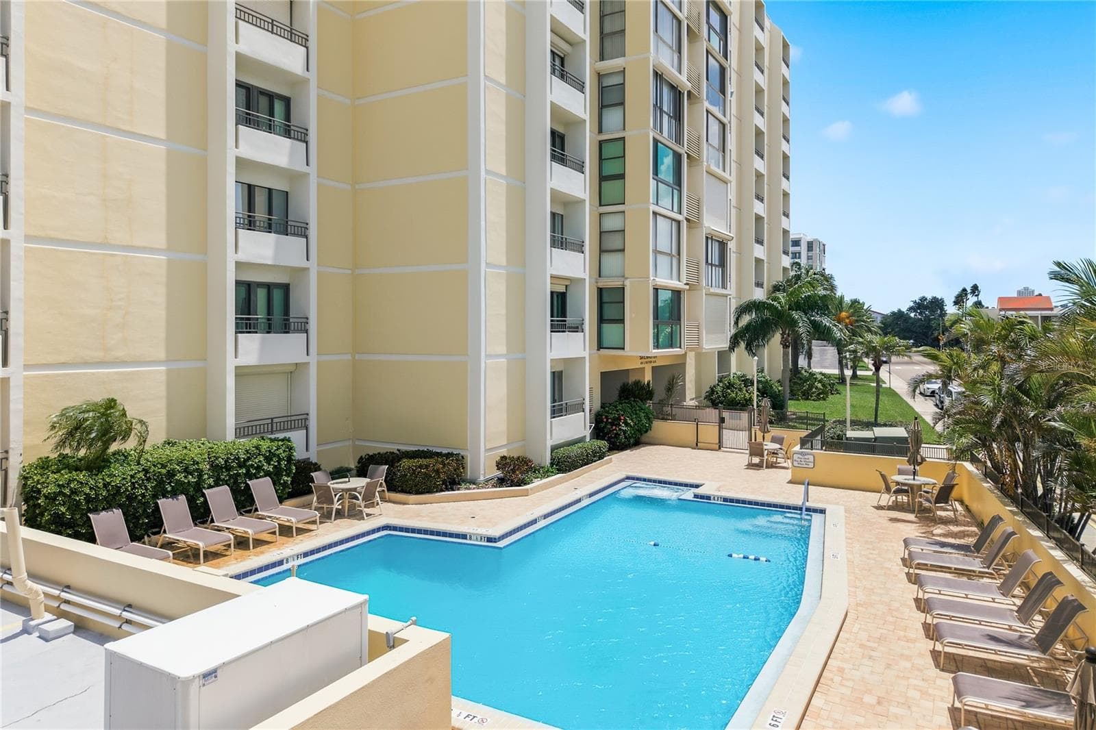 Condominium at 800 S GULFVIEW BLVD #403, CLEARWATER BEACH, photo 39 of 54