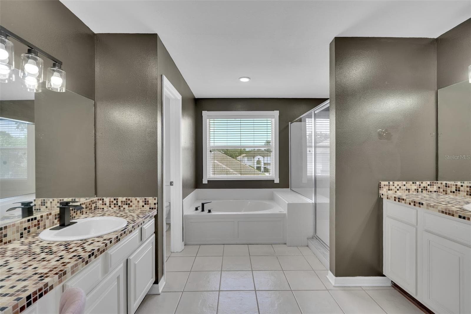Single Family Residence at 1250 LORETTO CIR, ODESSA, photo 33 of 64