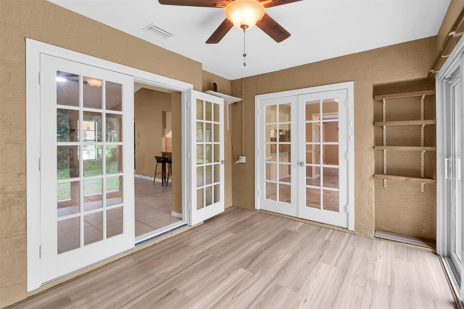 Flex space - 6812 RIDGE TOP DR, NEW PORT RICHEY