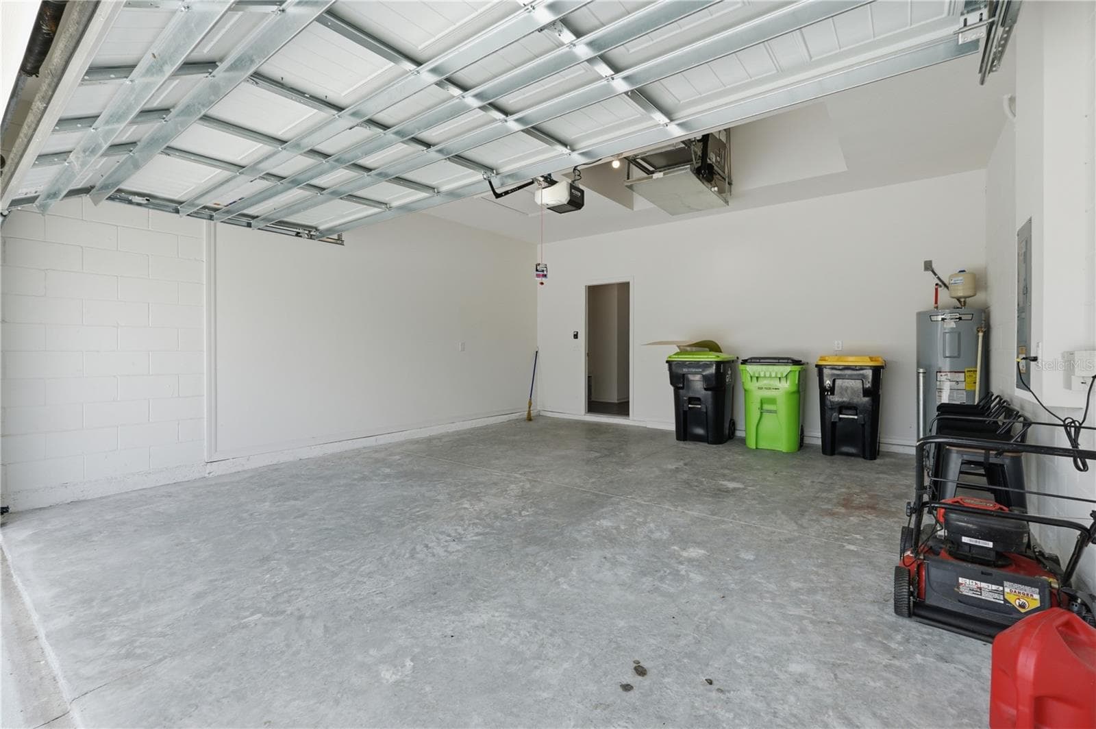 Single Family Residence at 13470 LEAPING WATER WAY, ASTATULA, photo 20 of 28