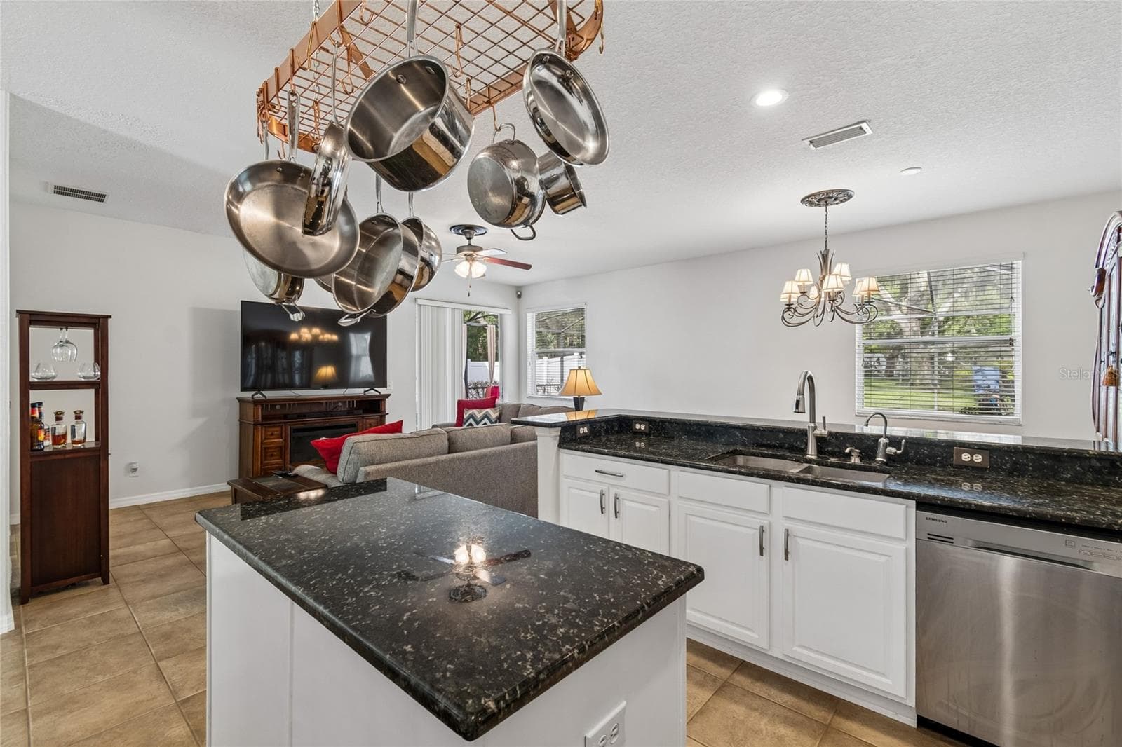 Single Family Residence at 11232 CREEK HAVEN DR, RIVERVIEW, photo 11 of 59