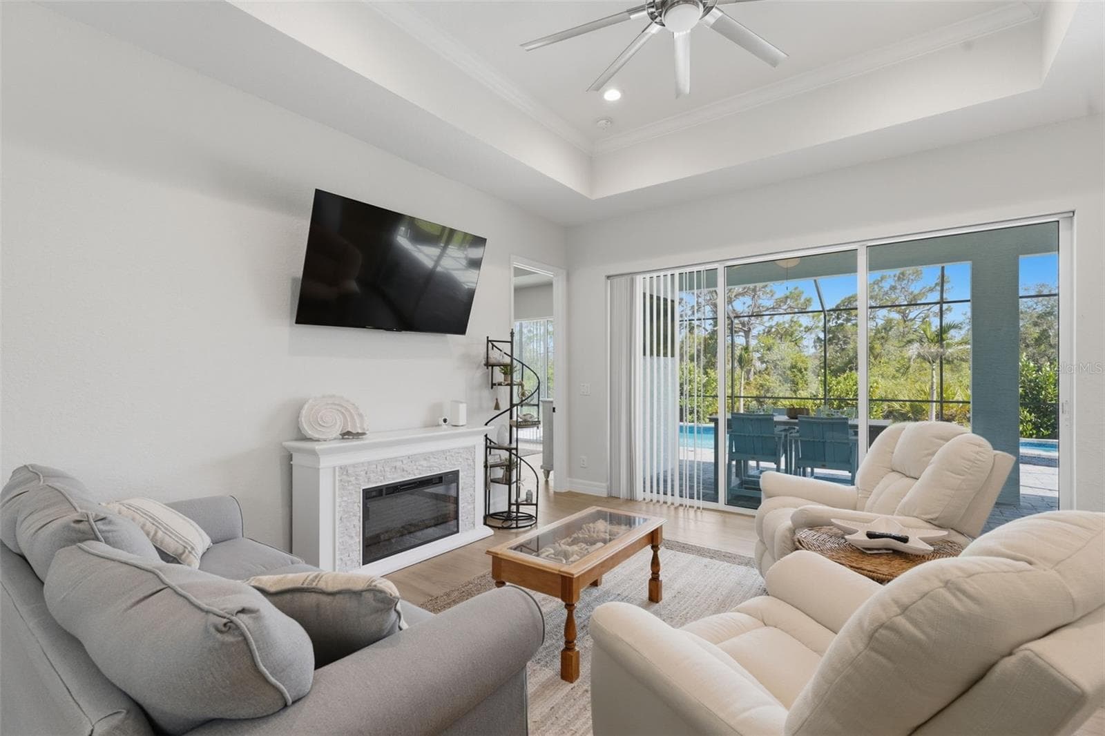 Single Family Residence at 109 FLOWER RD, ROTONDA WEST, photo 6 of 29
