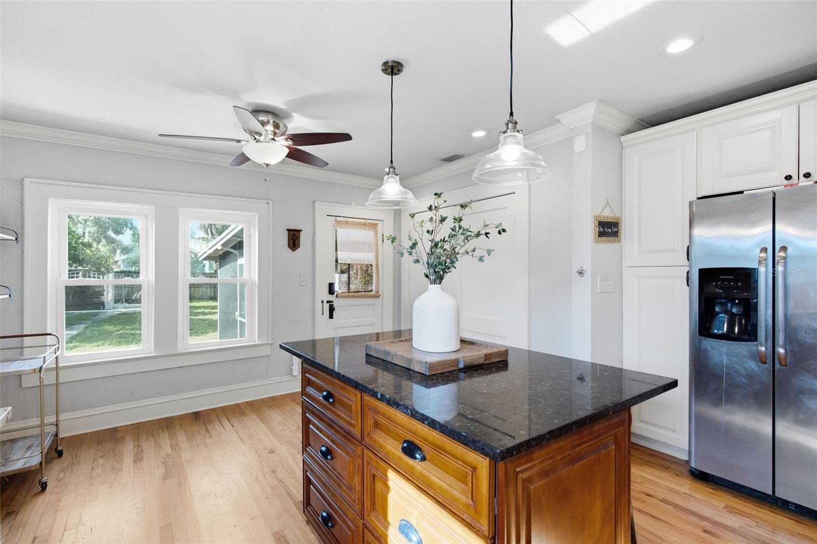 Bright & Updated Kitchen - 106 W COMANCHE AVE, TAMPA