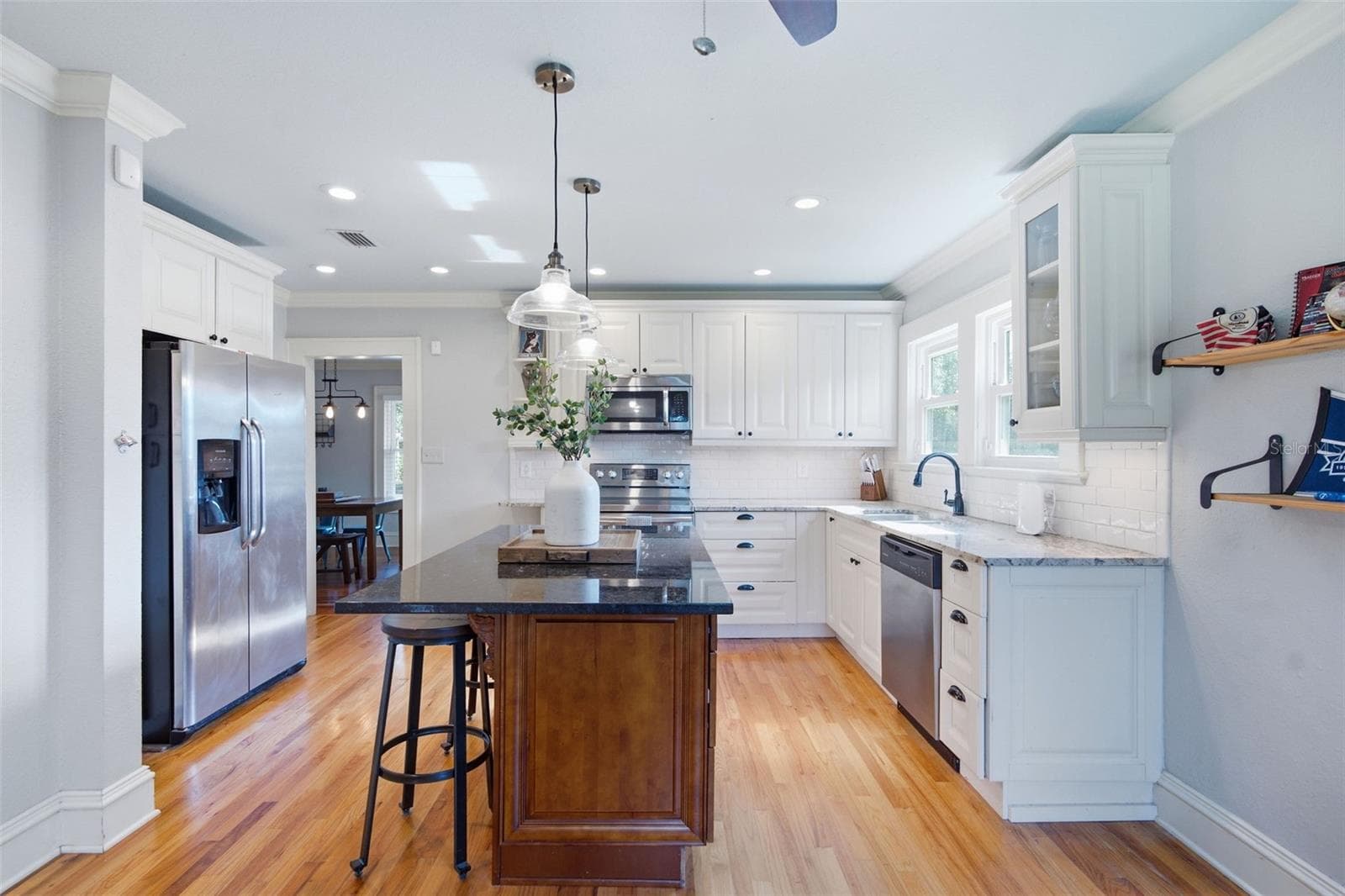 Bright & Updated Kitchen - 106 W COMANCHE AVE, TAMPA