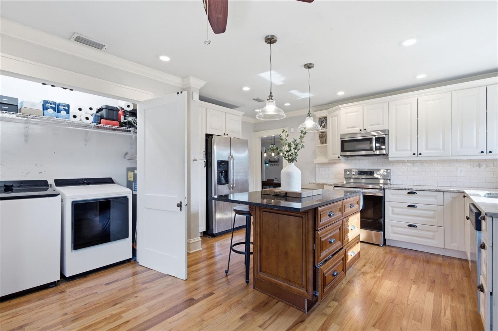 Laundry Access in Kitchen - 106 W COMANCHE AVE, TAMPA