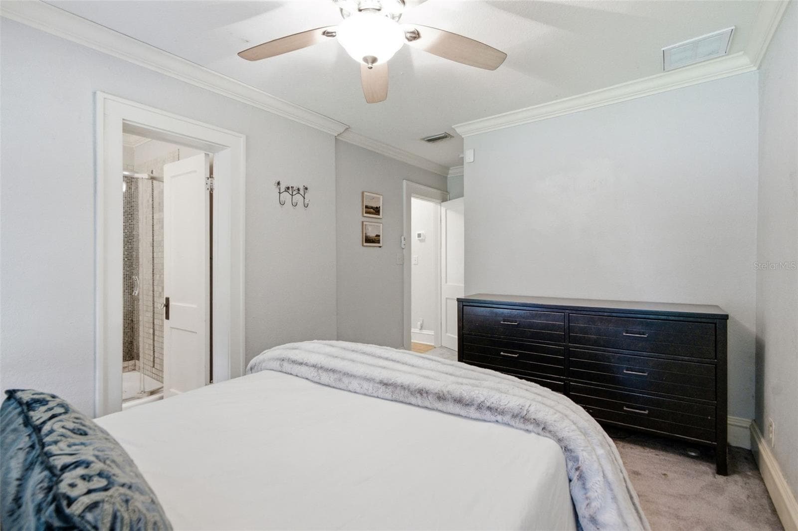 Bedroom 1 Ensuite - 106 W COMANCHE AVE, TAMPA