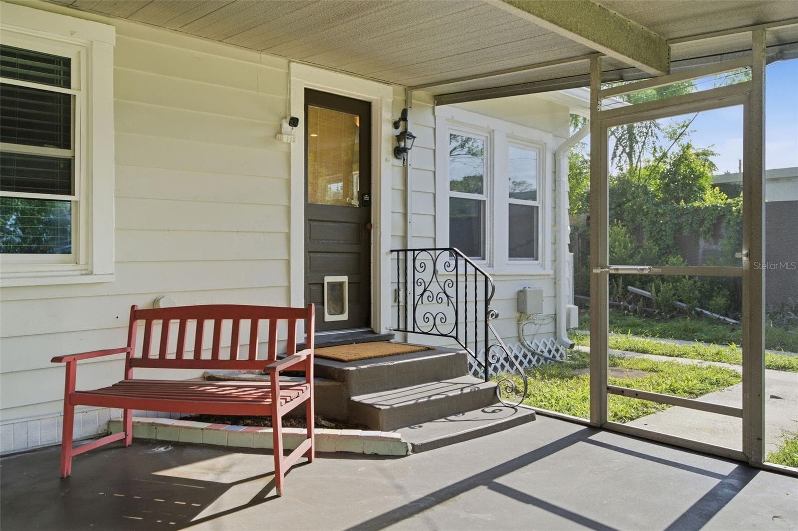 Large Screened in Back Lanai - 106 W COMANCHE AVE, TAMPA