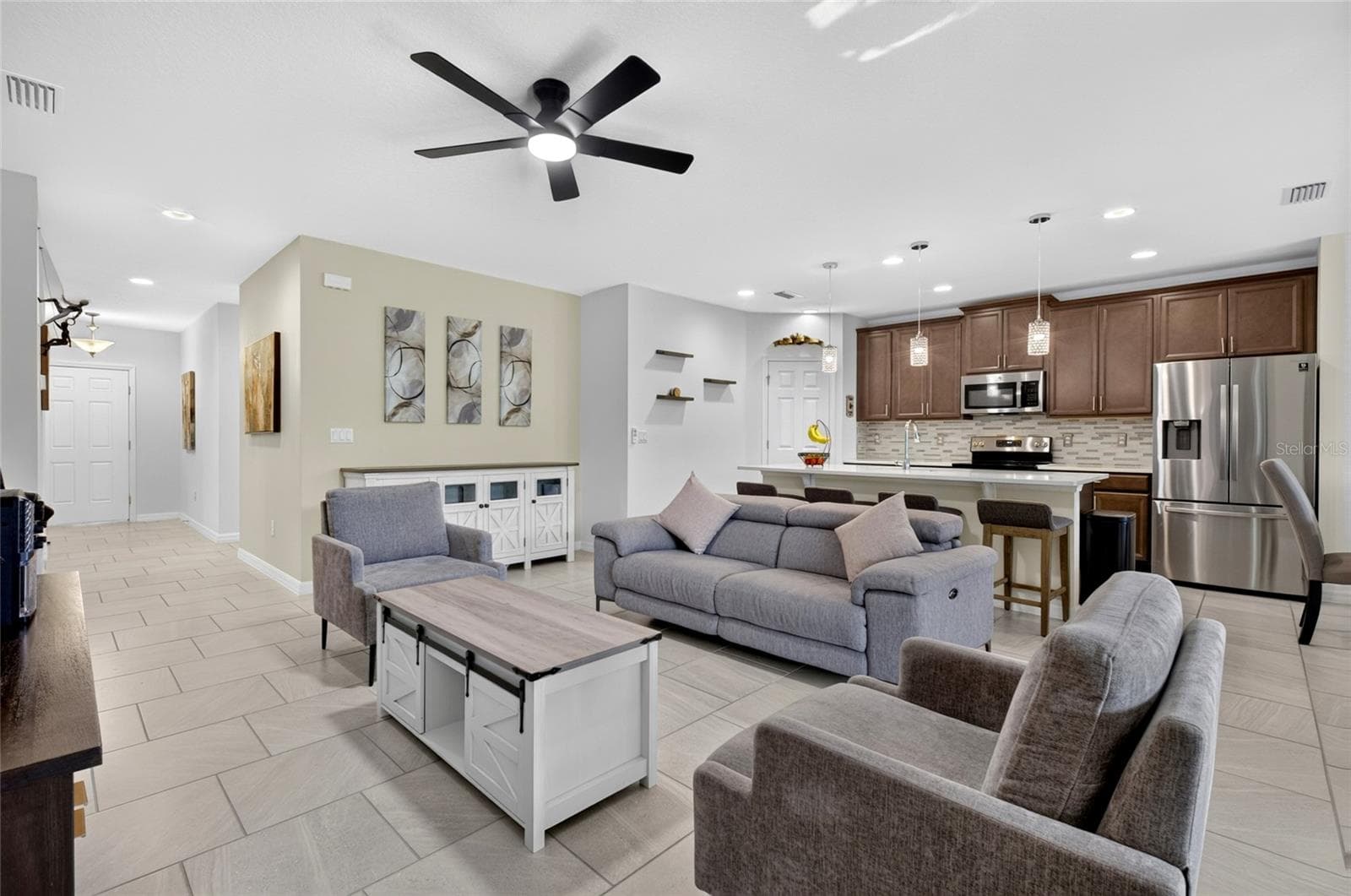 Single Family Residence at 1181 STRATTON AVE, GROVELAND, photo 13 of 48