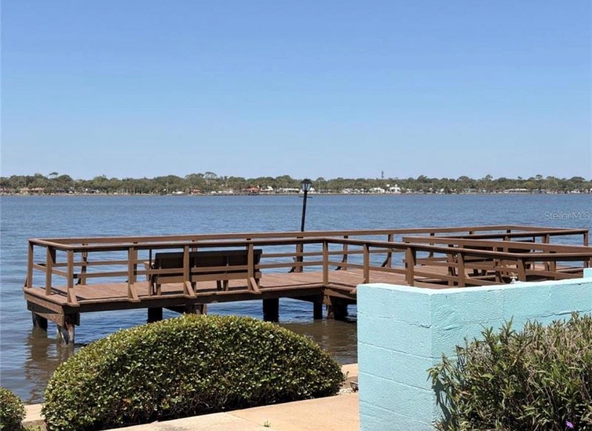 Fishing Pier with Beautiful views of the Halifax River Intracoastal! - 3009 N HALIFAX AVE #2, DAYTONA BEACH
