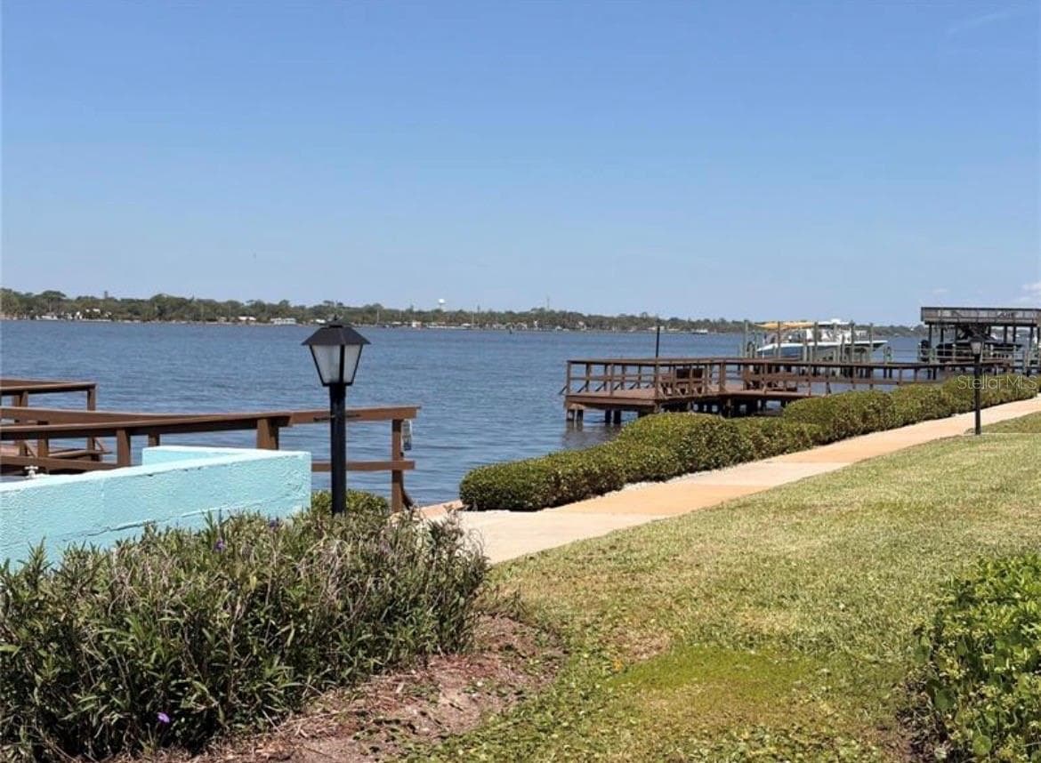 Fishing Pier with Beautiful views of the Halifax River Intracoastal! - 3009 N HALIFAX AVE #2, DAYTONA BEACH