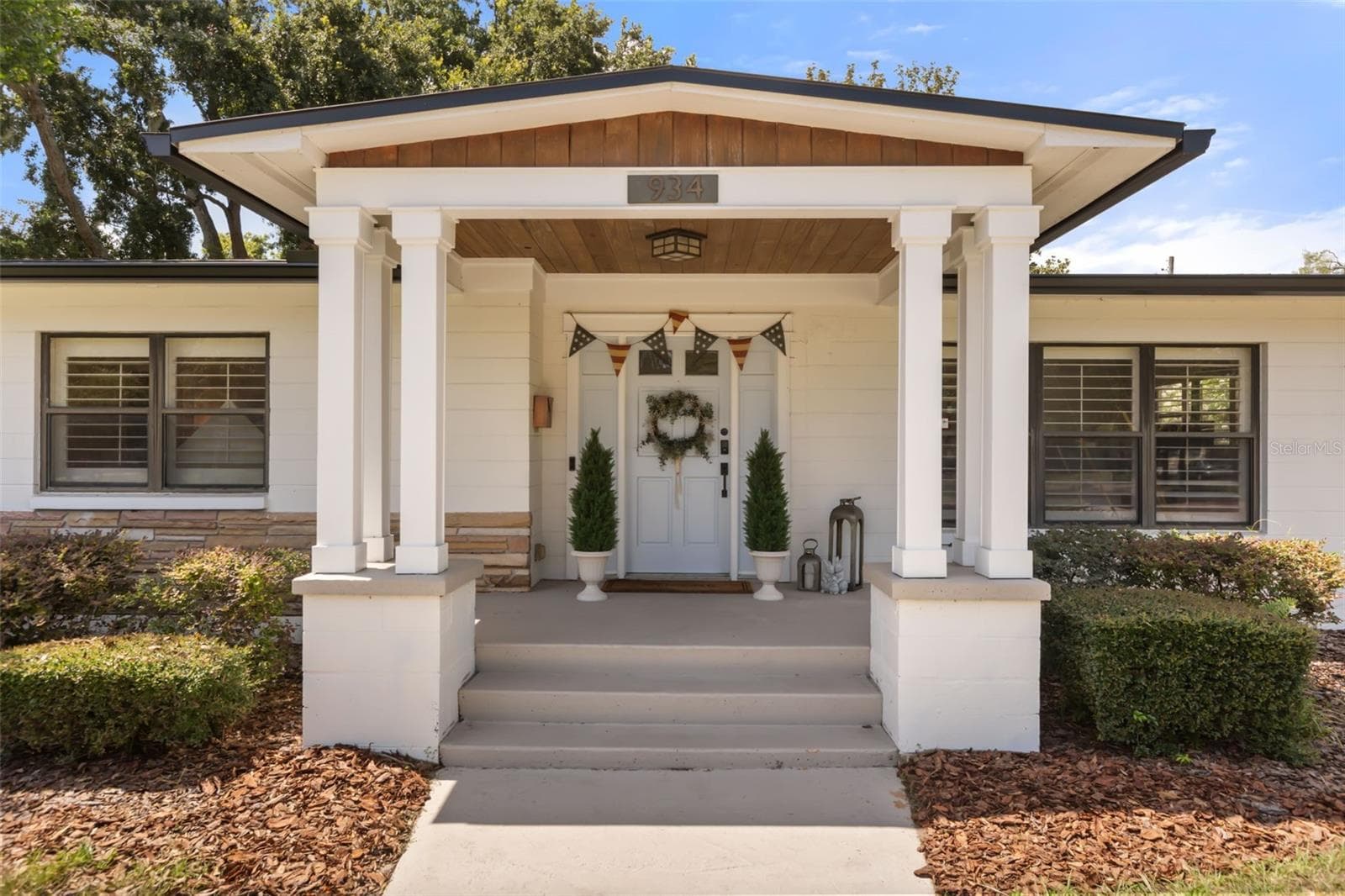 Single Family Residence at 934 BOARDMAN ST, ORLANDO, photo 4 of 45