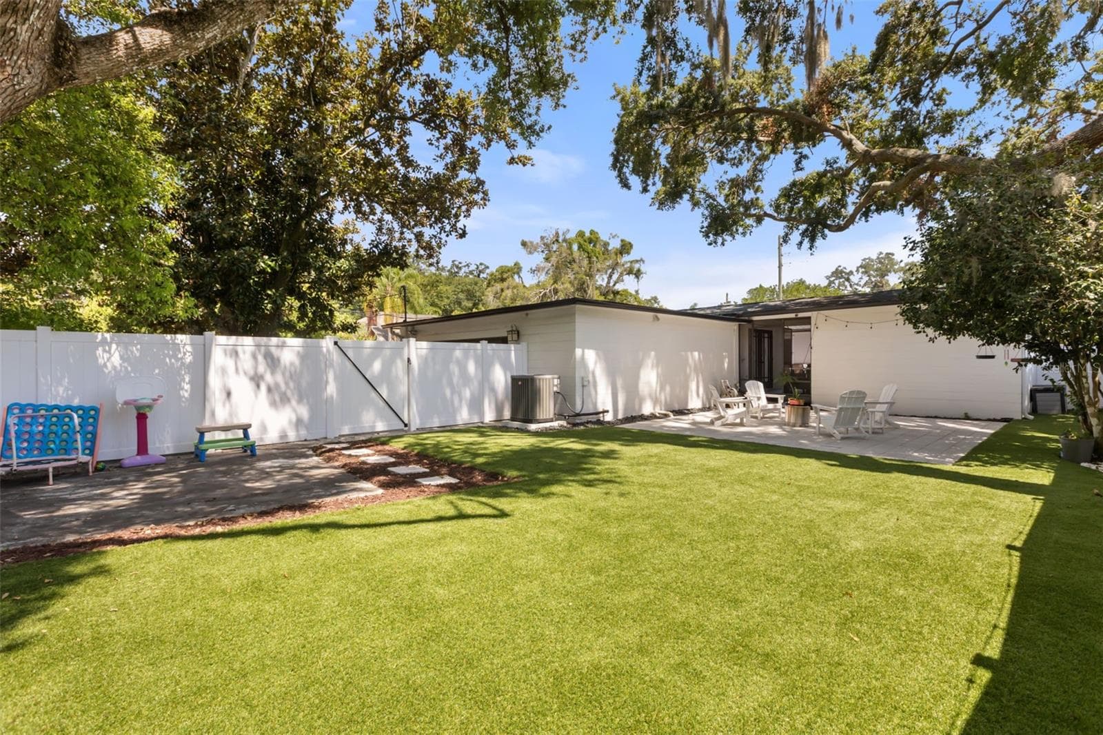 Single Family Residence at 934 BOARDMAN ST, ORLANDO, photo 42 of 45