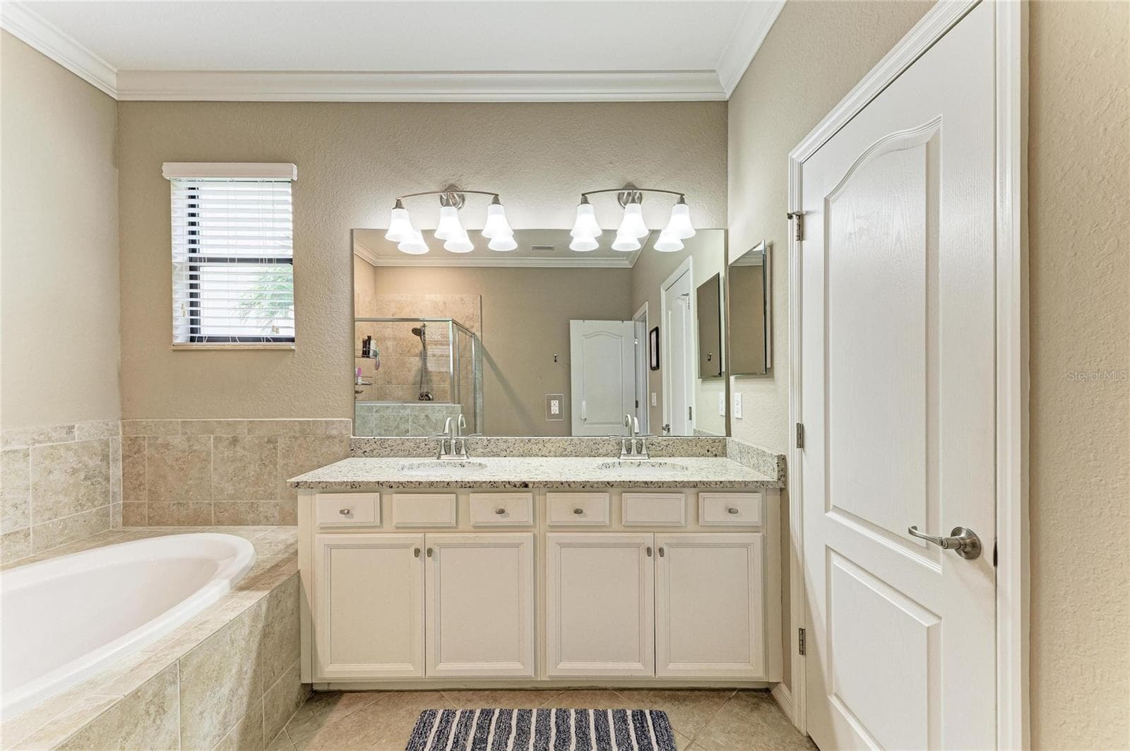 Primary bathroom - 3512 SAVANNA PALMS CT, LAKEWOOD RANCH