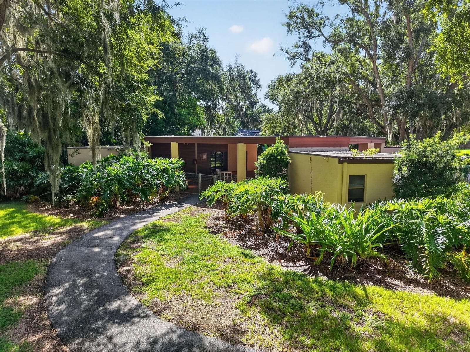 Condominium at 4300 BAYWOOD BLVD #A103, MOUNT DORA, photo 35 of 37